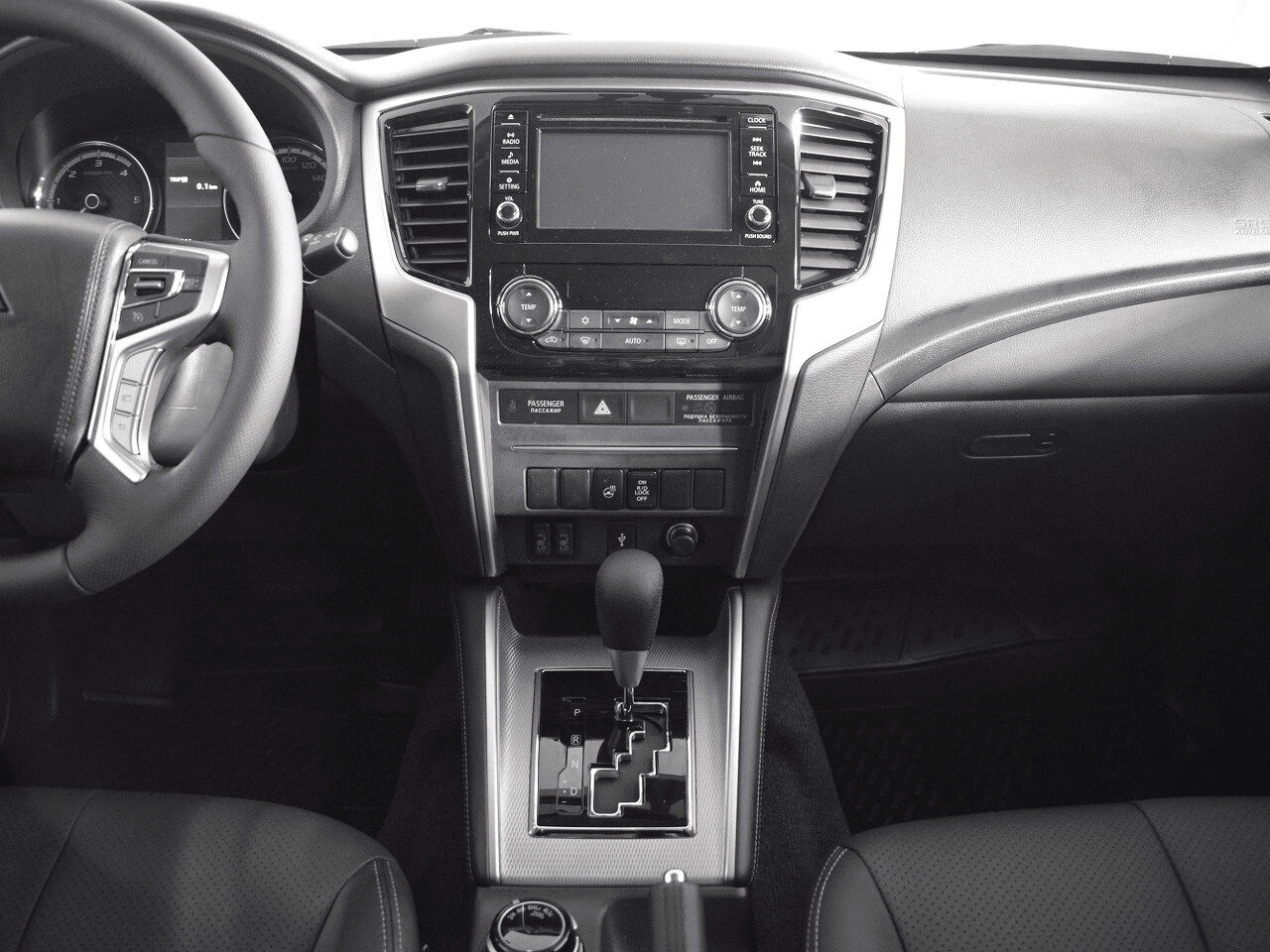 Mitsubishi L200 2023 — миниатюра 8