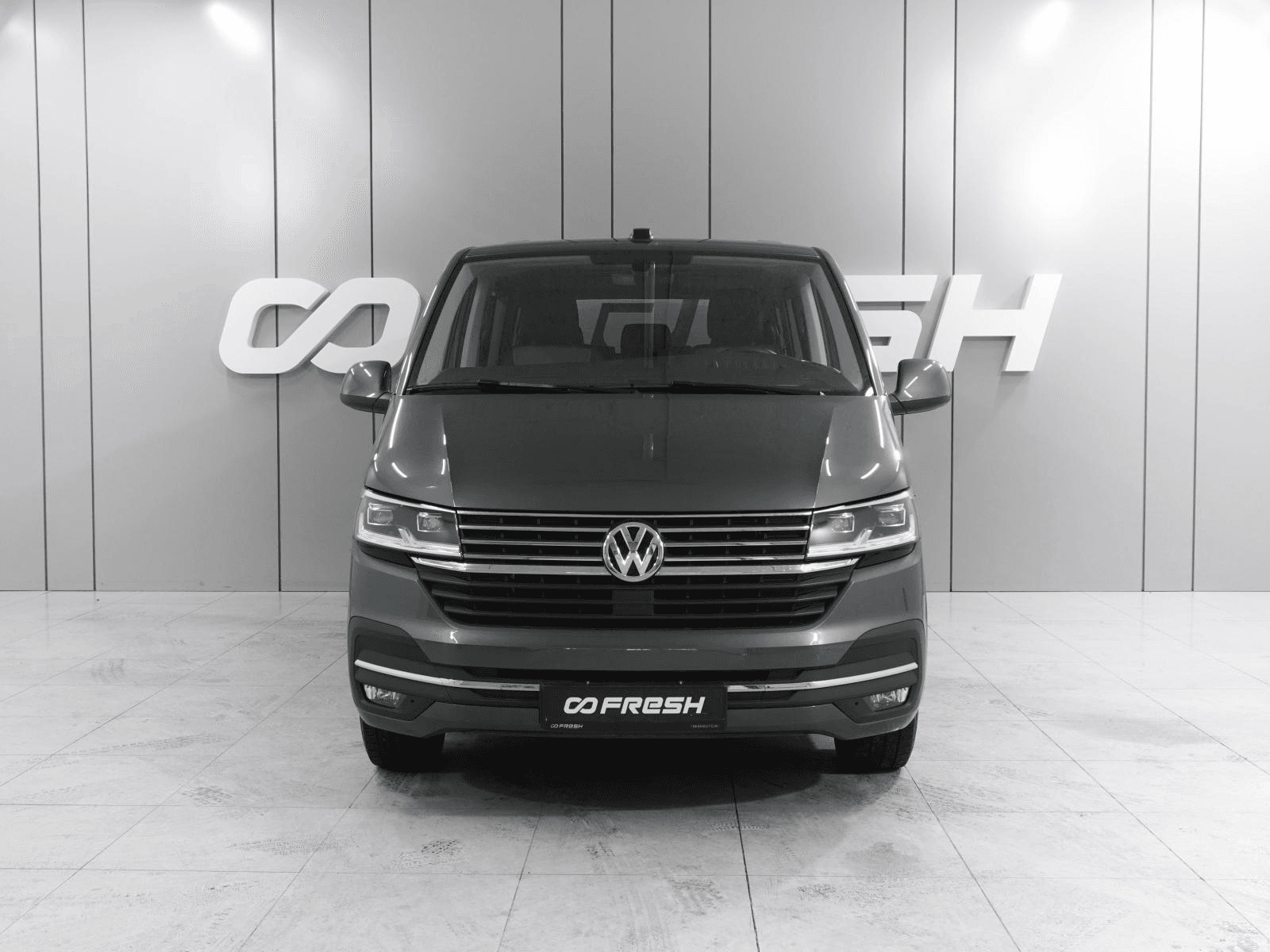 Volkswagen Caravelle 2023 — миниатюра 3