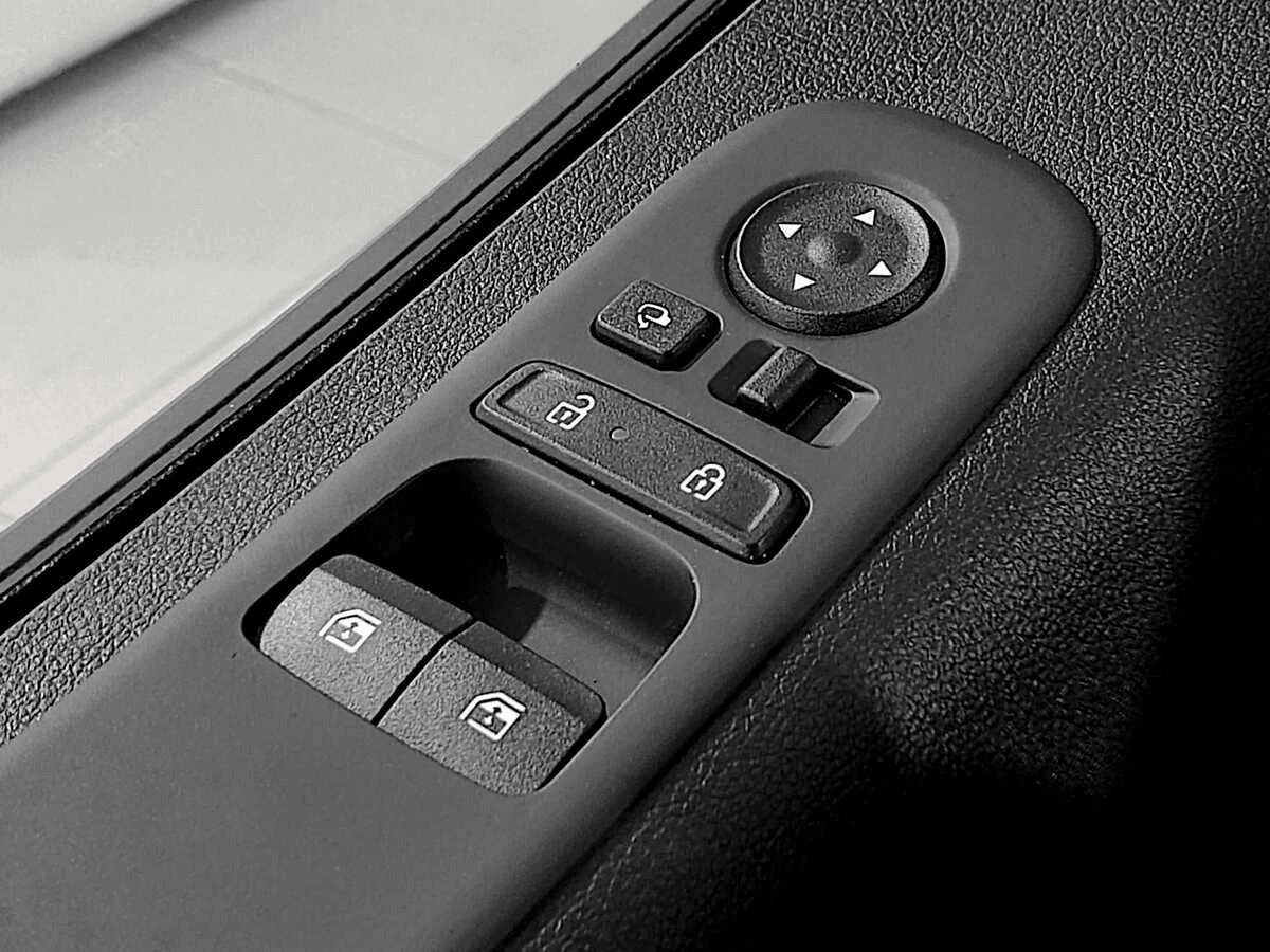 Hyundai Staria 2025 — миниатюра 11