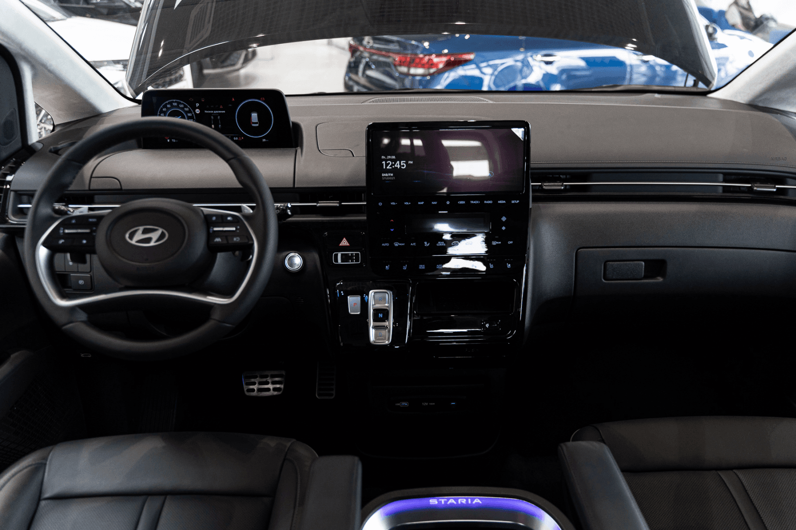 Hyundai Staria 2025 — миниатюра 12