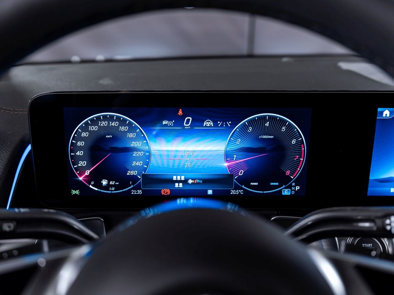 Mercedes-Benz GLB 2025 — миниатюра 16