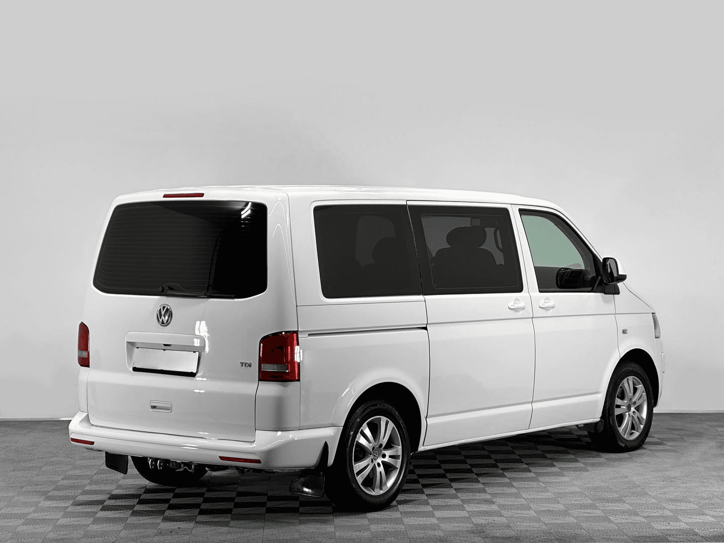 Volkswagen Caravelle 2014 — миниатюра 2