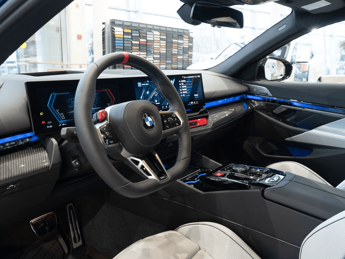 BMW M5 2024 — миниатюра 9