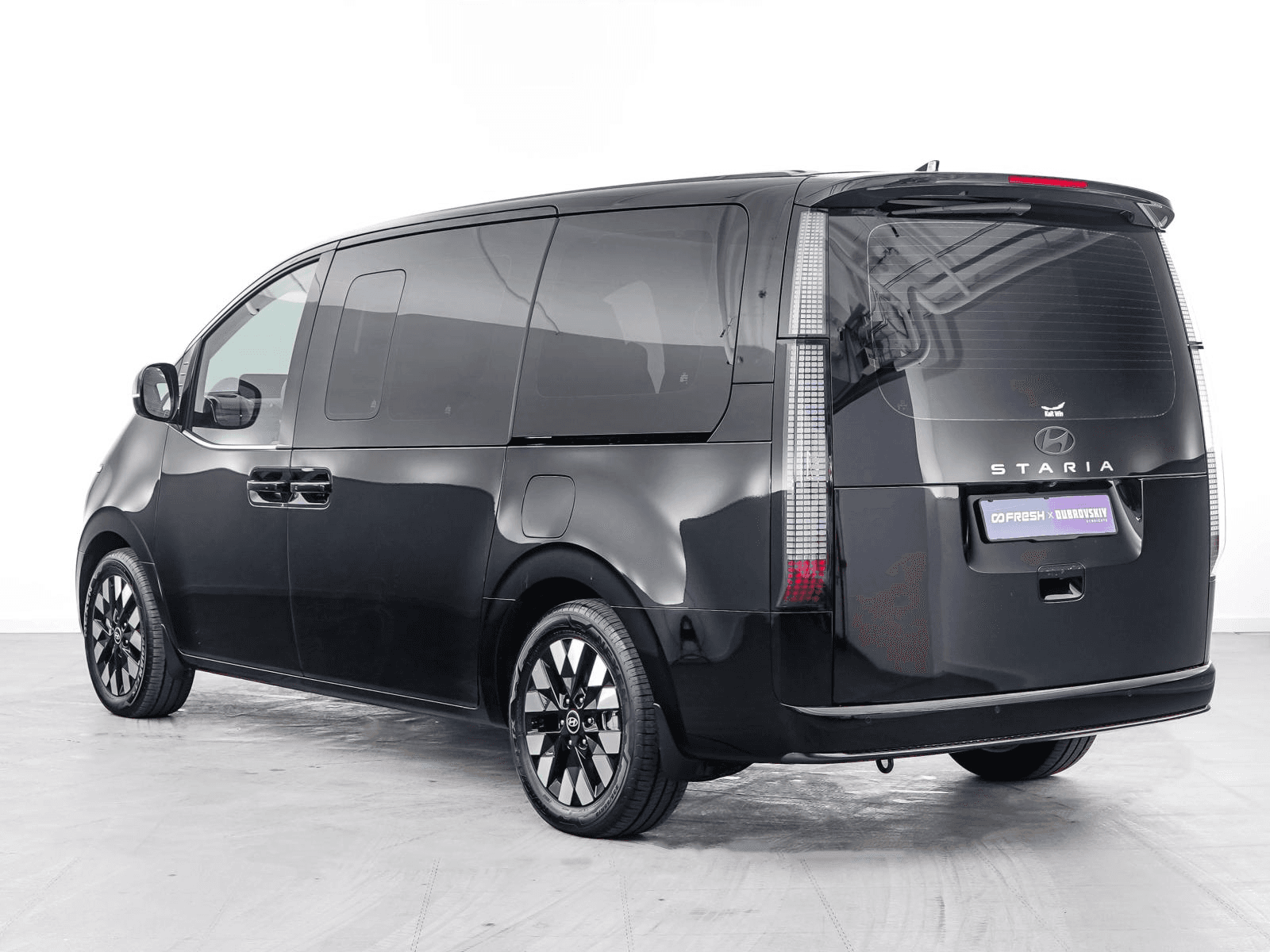 Hyundai Staria 2024 — миниатюра 2
