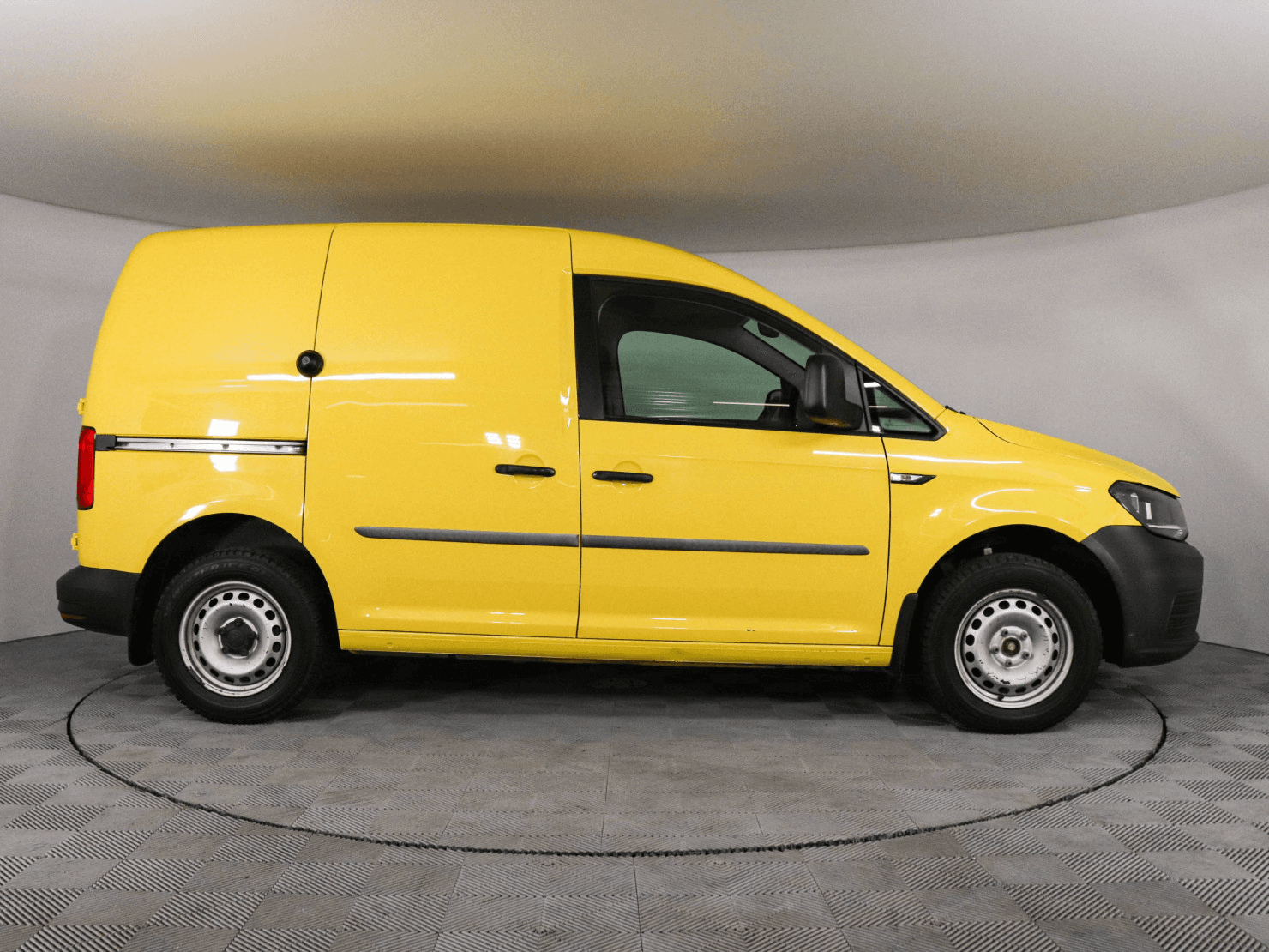 Volkswagen Caddy Cargo 2018 — миниатюра 4