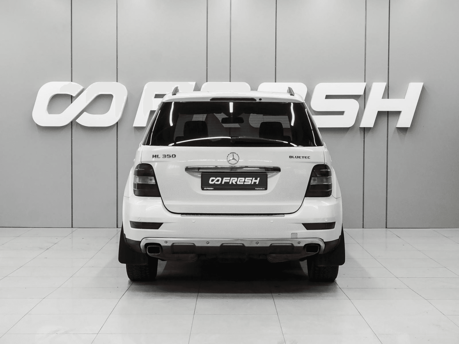 Mercedes-Benz M-Класс 2010 — миниатюра 4