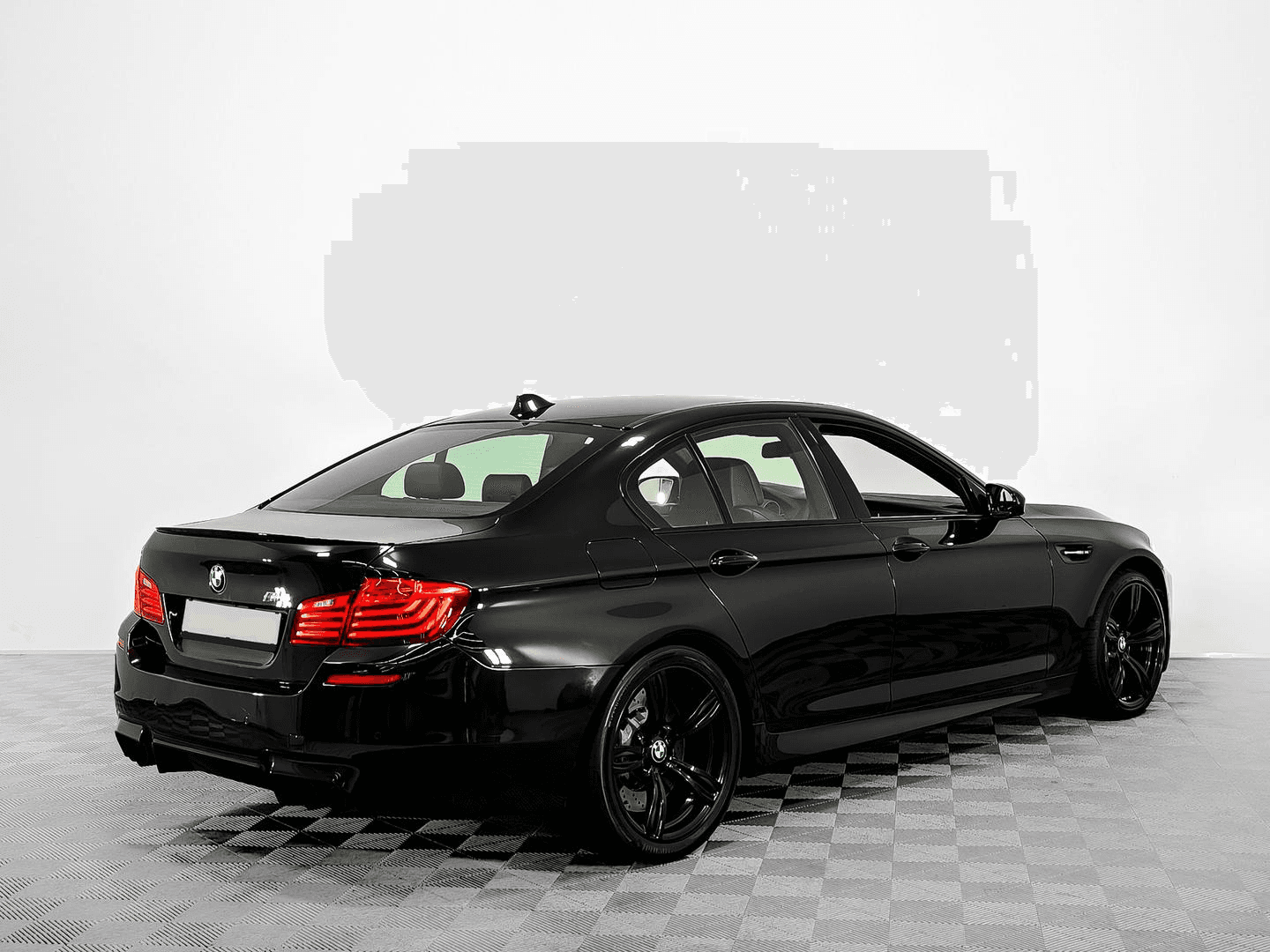 BMW M5 2013 — миниатюра 2