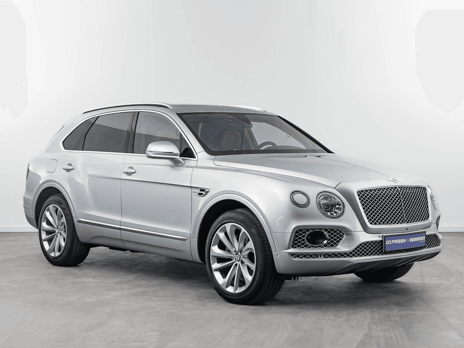 Bentley Bentayga 2019 — купить в Москва