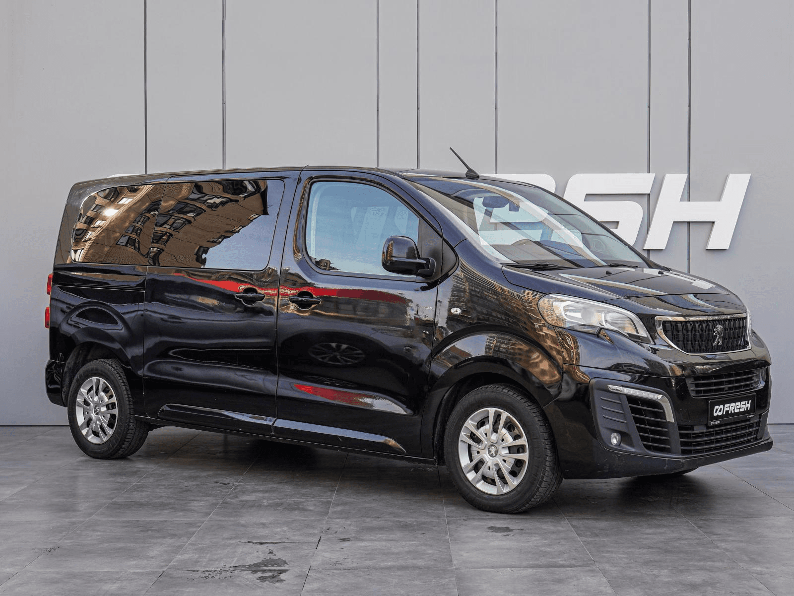 Peugeot Traveller 2019 — купить в Краснодар
