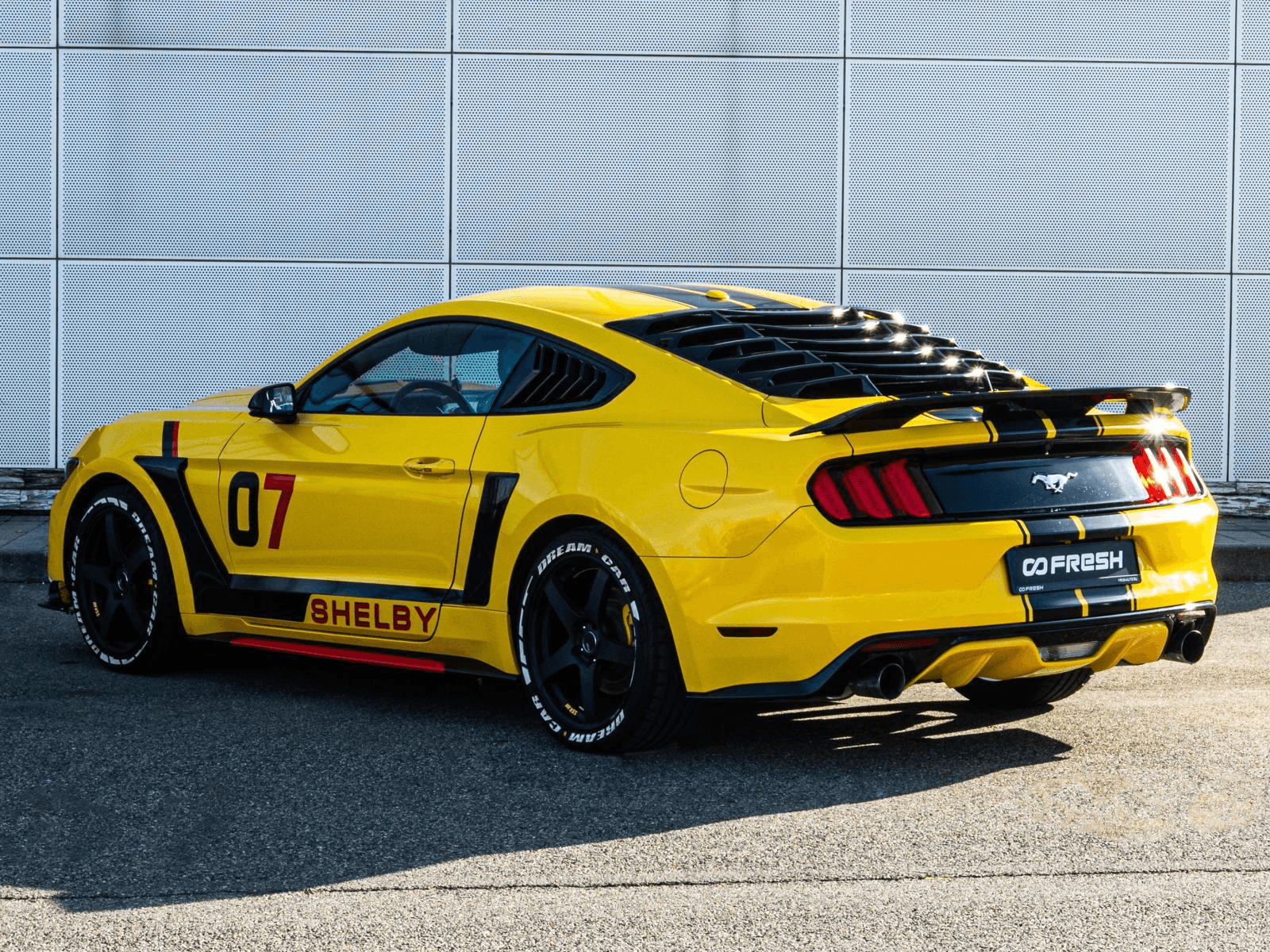 Ford Mustang 2017 — миниатюра 2