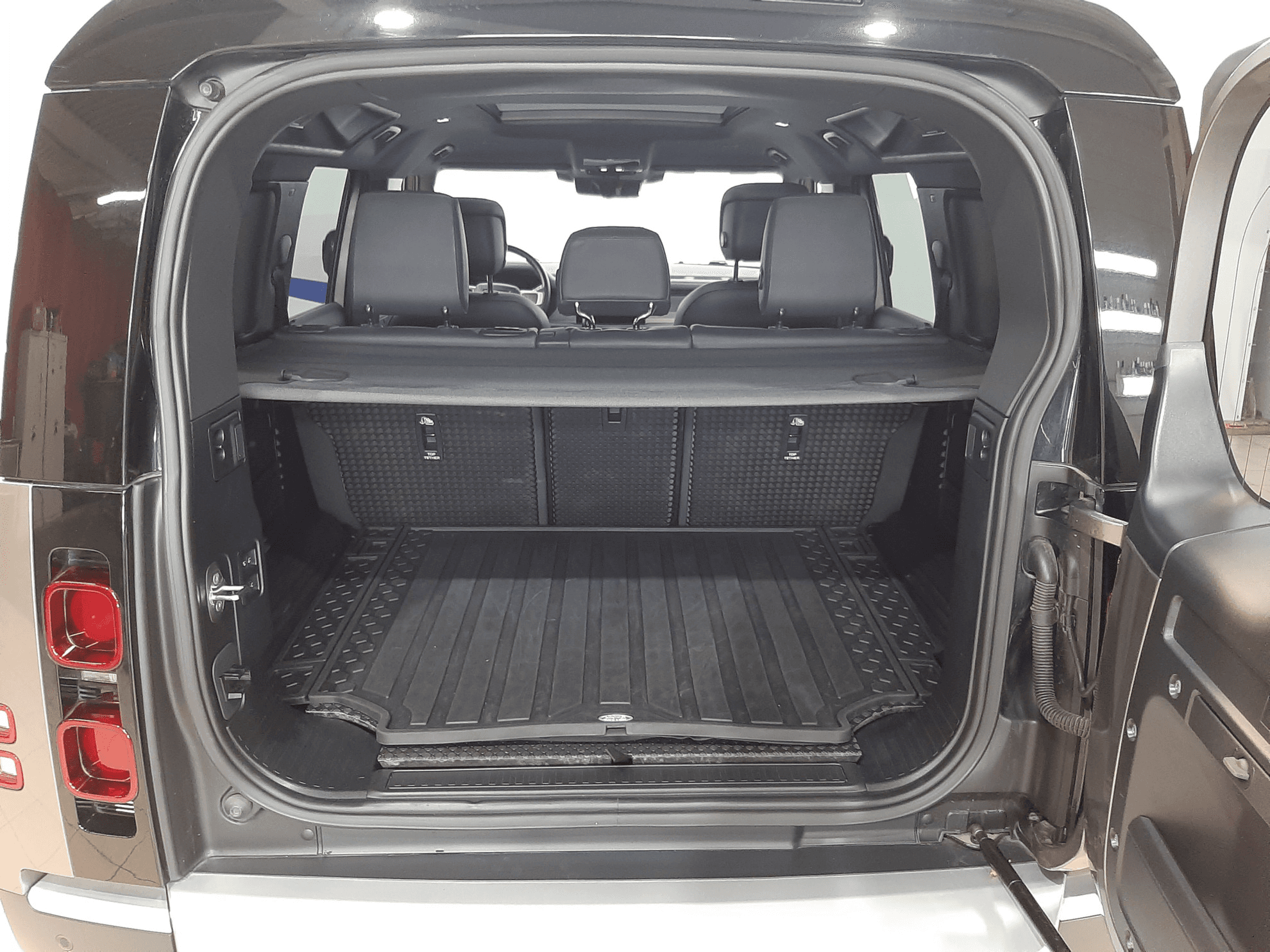 Land Rover Defender 110 2022 — миниатюра 5