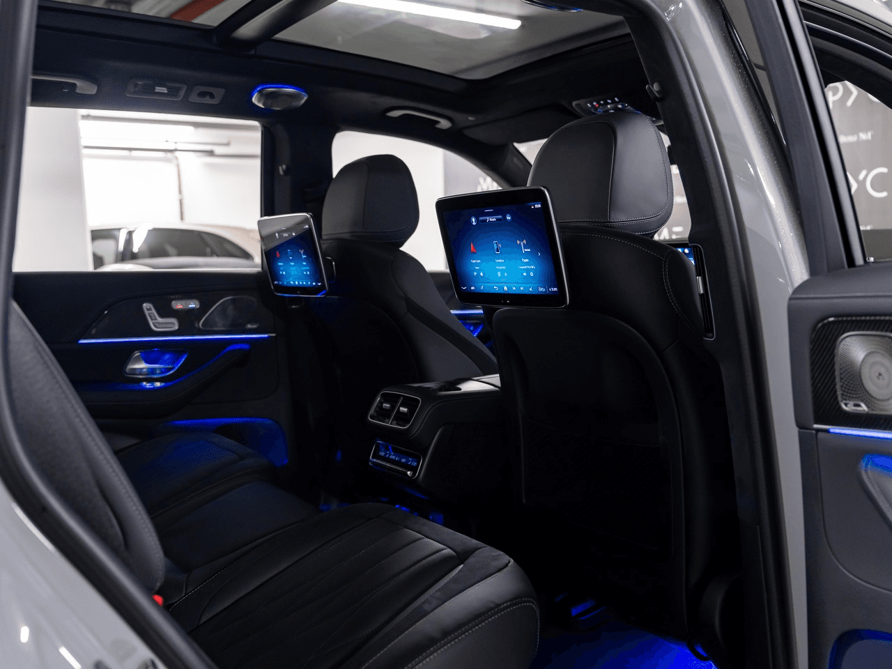 Mercedes-Benz GLS AMG 2025 — миниатюра 9