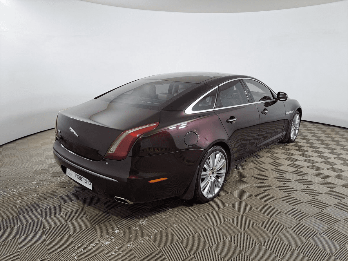 Jaguar XJ 2012 — миниатюра 5
