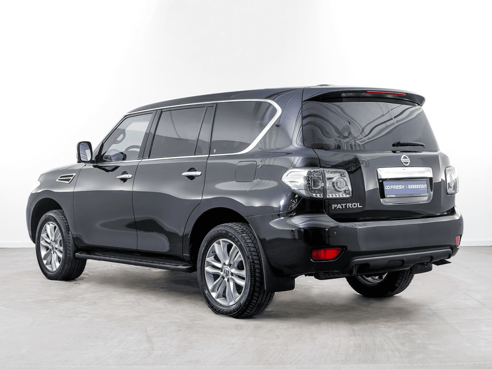 Nissan Patrol 2012 — миниатюра 2