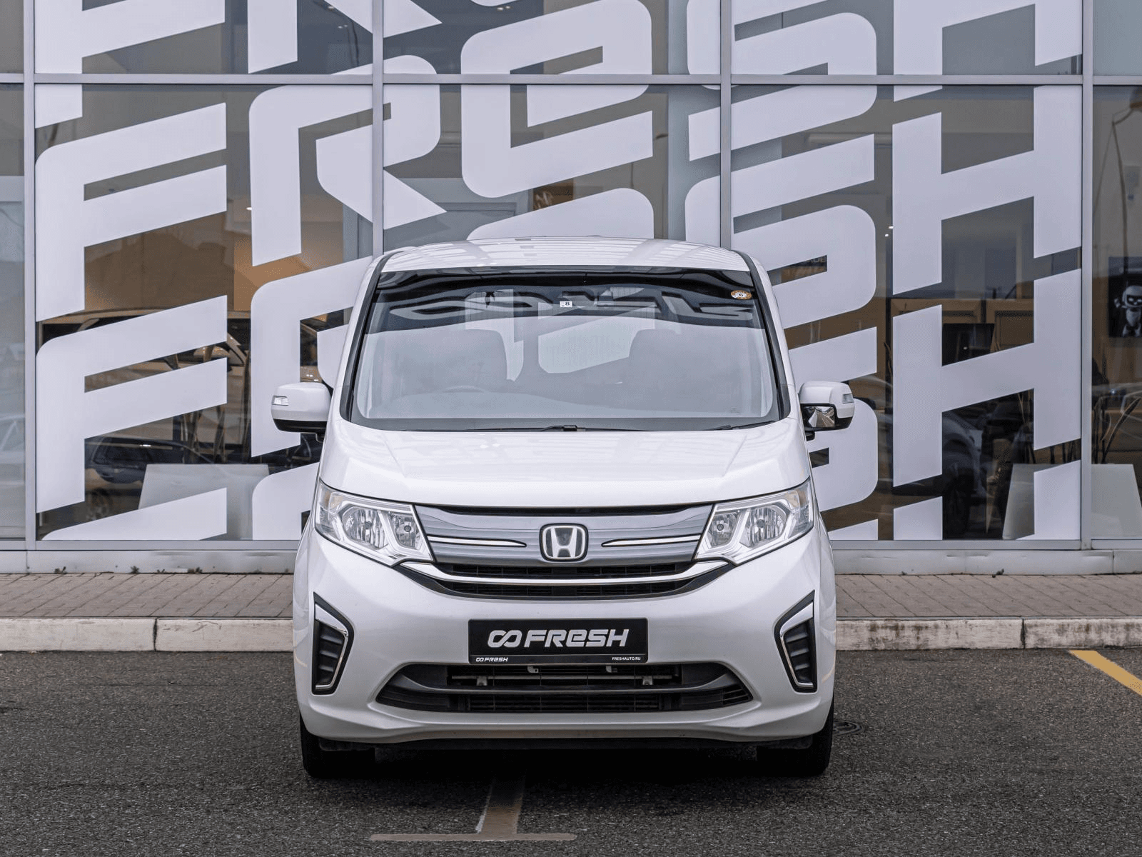 Honda Stepwgn 2019 — миниатюра 3