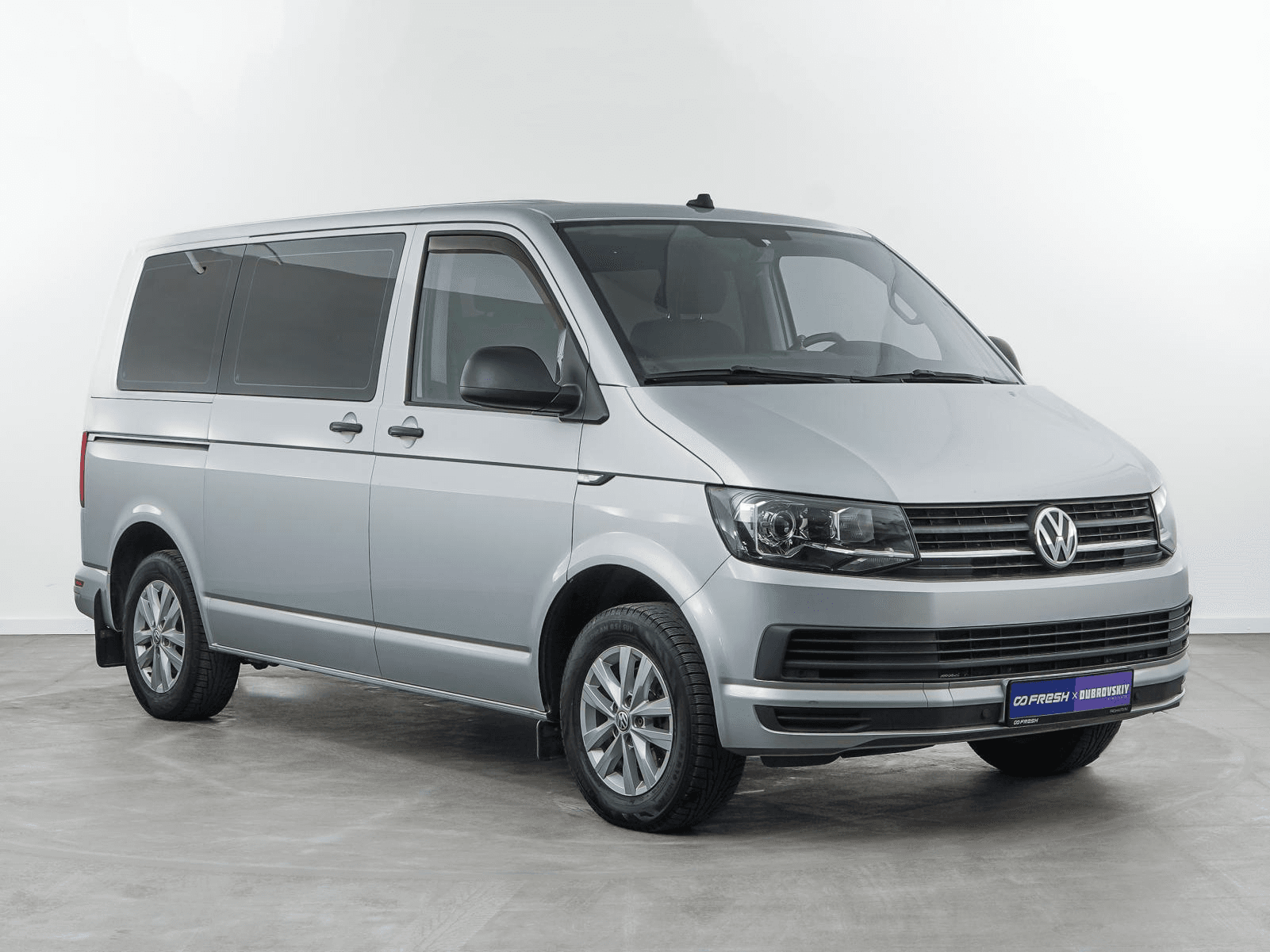 Volkswagen Multivan 2018 — купить в Москва