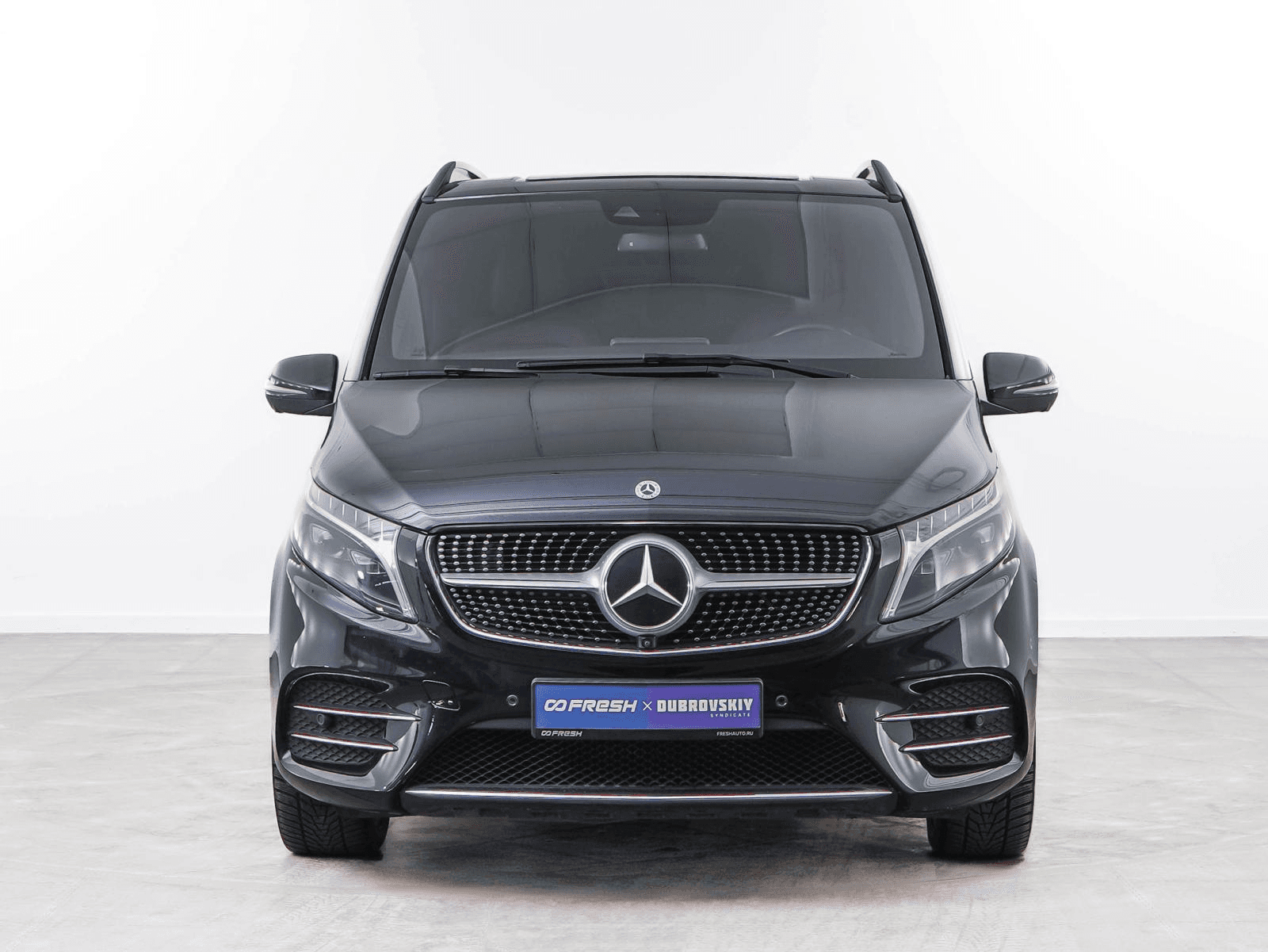 Mercedes-Benz V-Класс 2023 — миниатюра 3