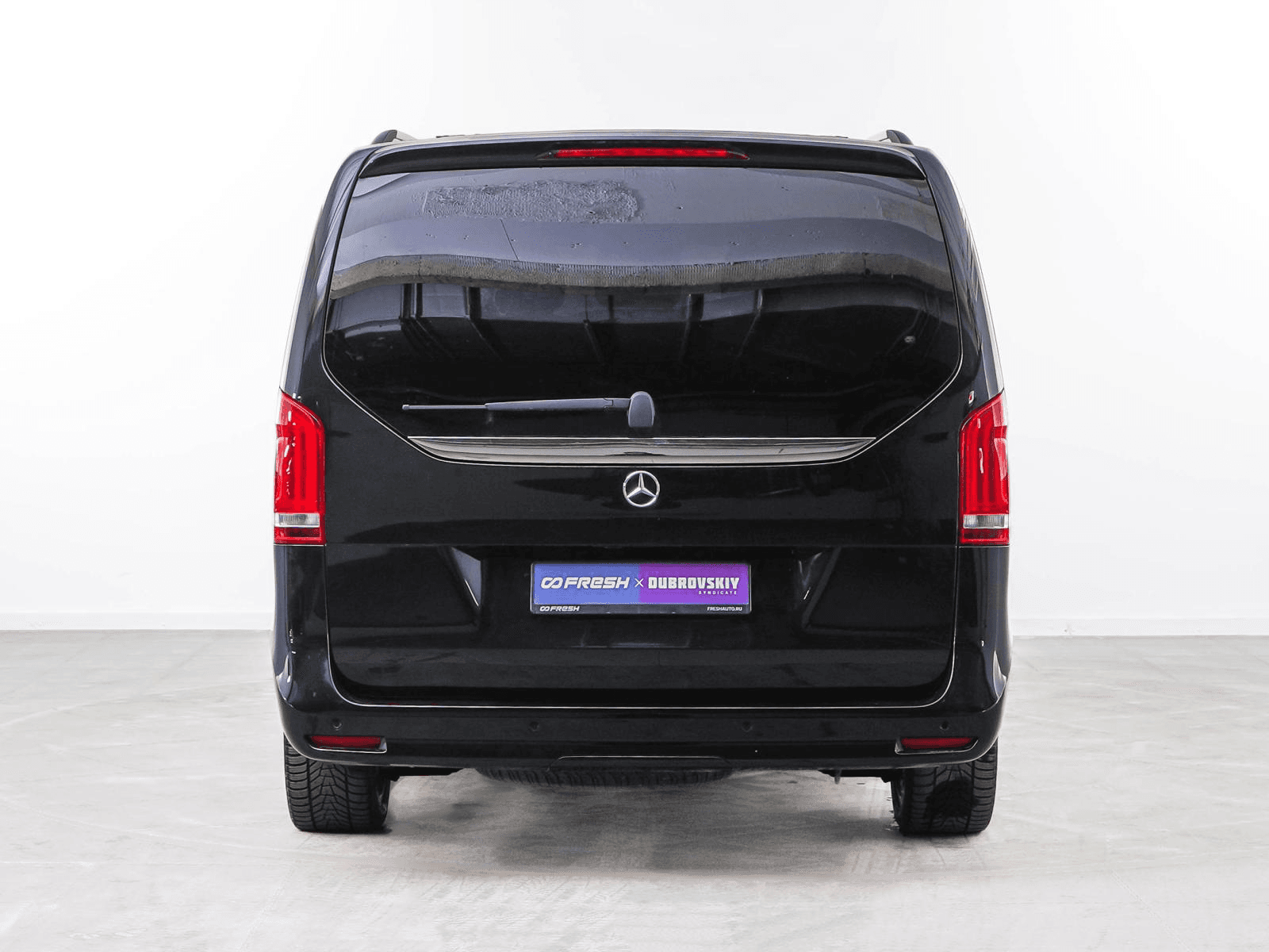 Mercedes-Benz V-Класс 2023 — миниатюра 4