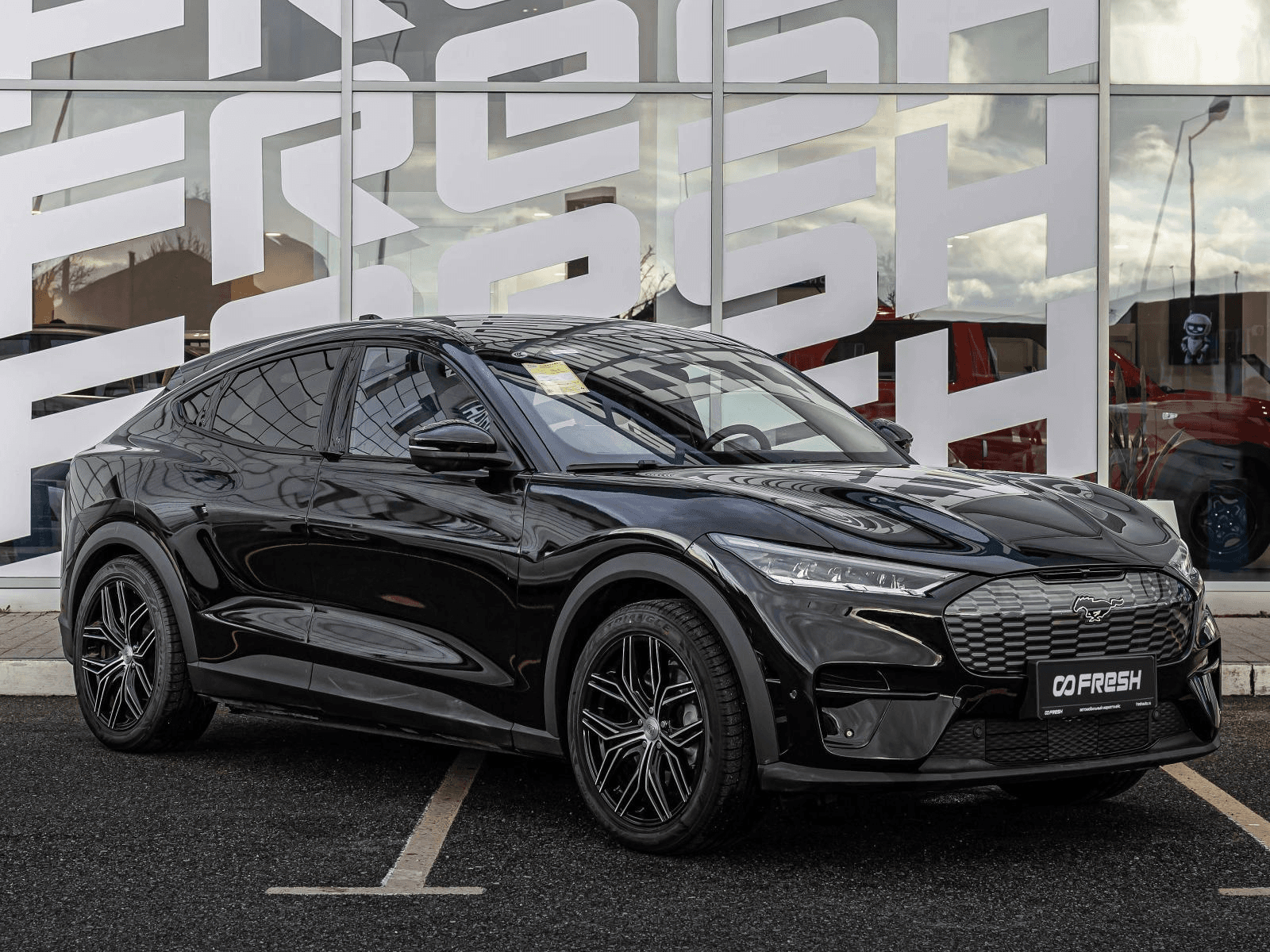 Ford Mustang Mach-E — купить