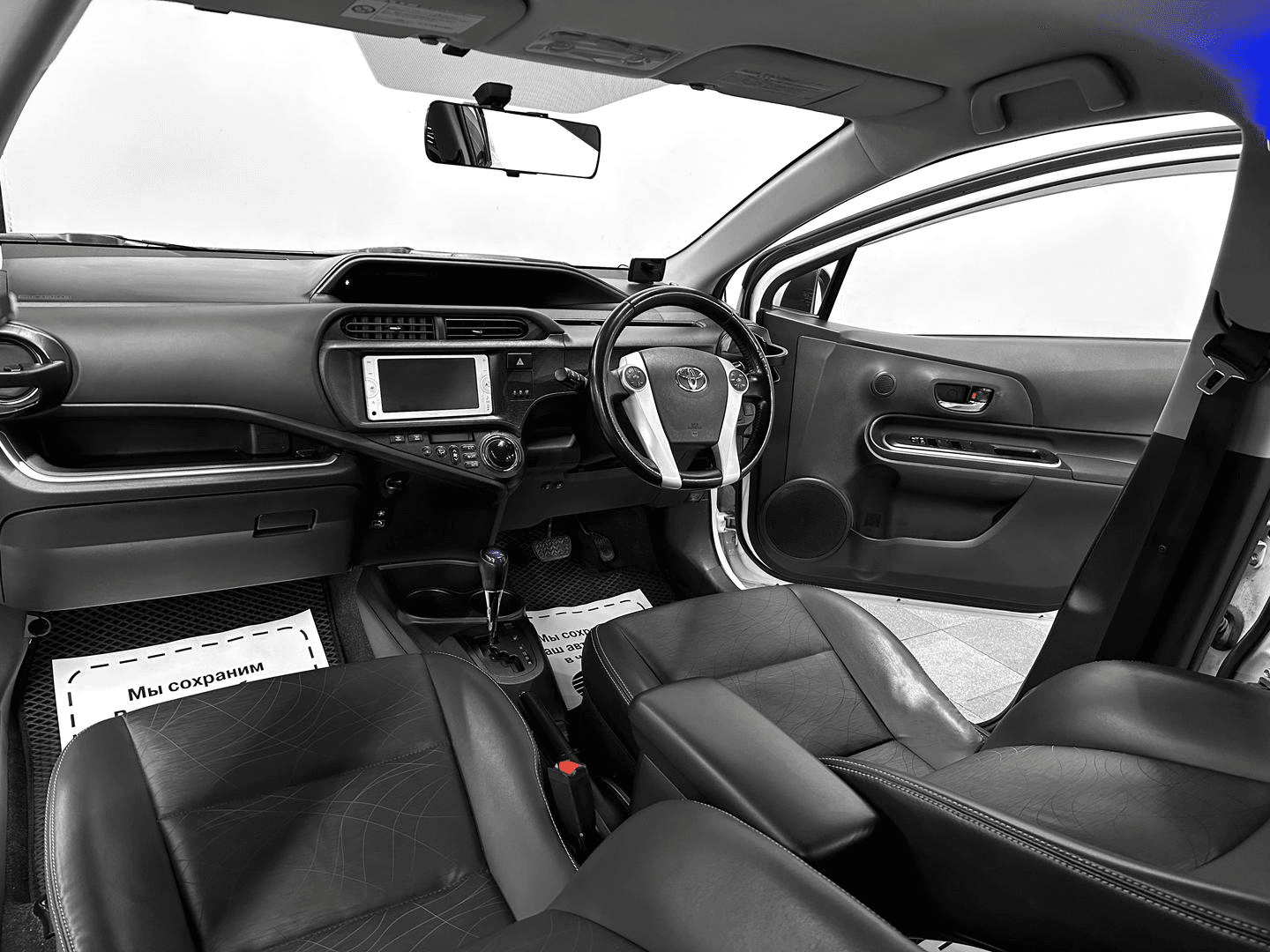 Toyota Aqua 2014 — миниатюра 4