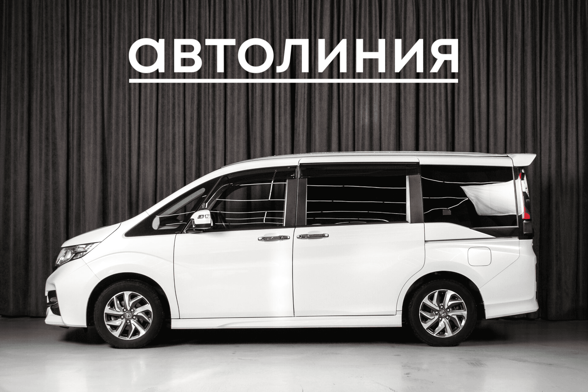Honda Stepwgn 2015 — миниатюра 3