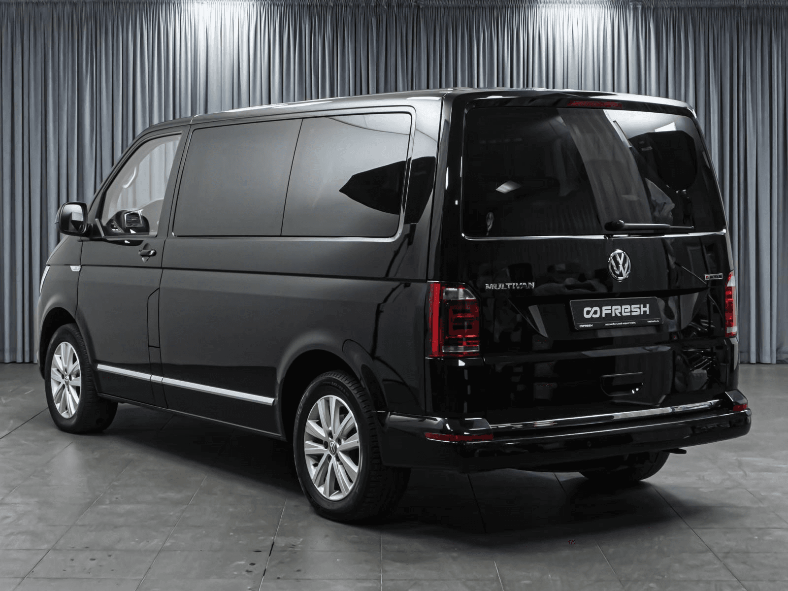 Volkswagen Multivan 2019 — миниатюра 2