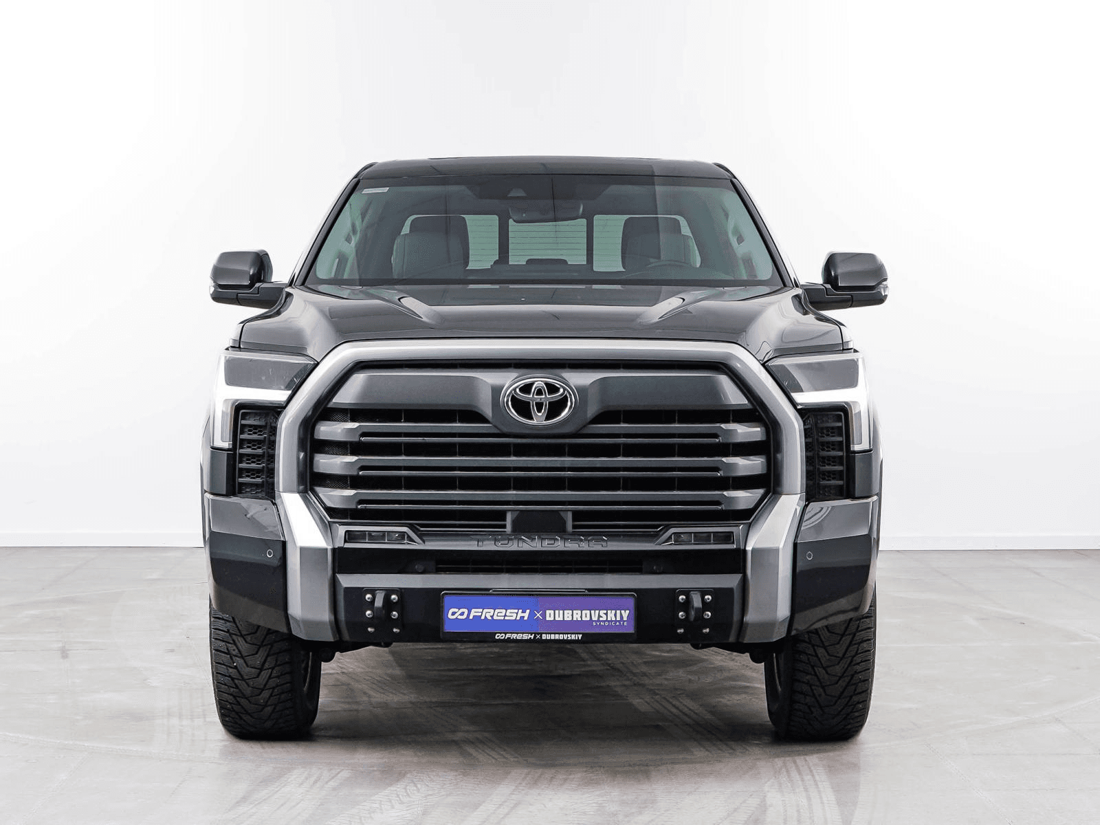 Toyota Tundra CrewMax 2022 — миниатюра 3