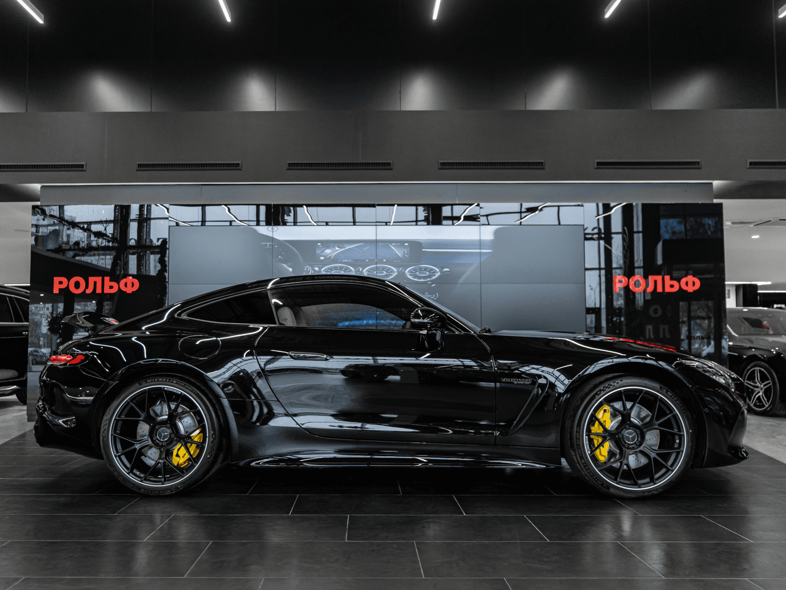 Mercedes-Benz AMG GT 2024 — миниатюра 4