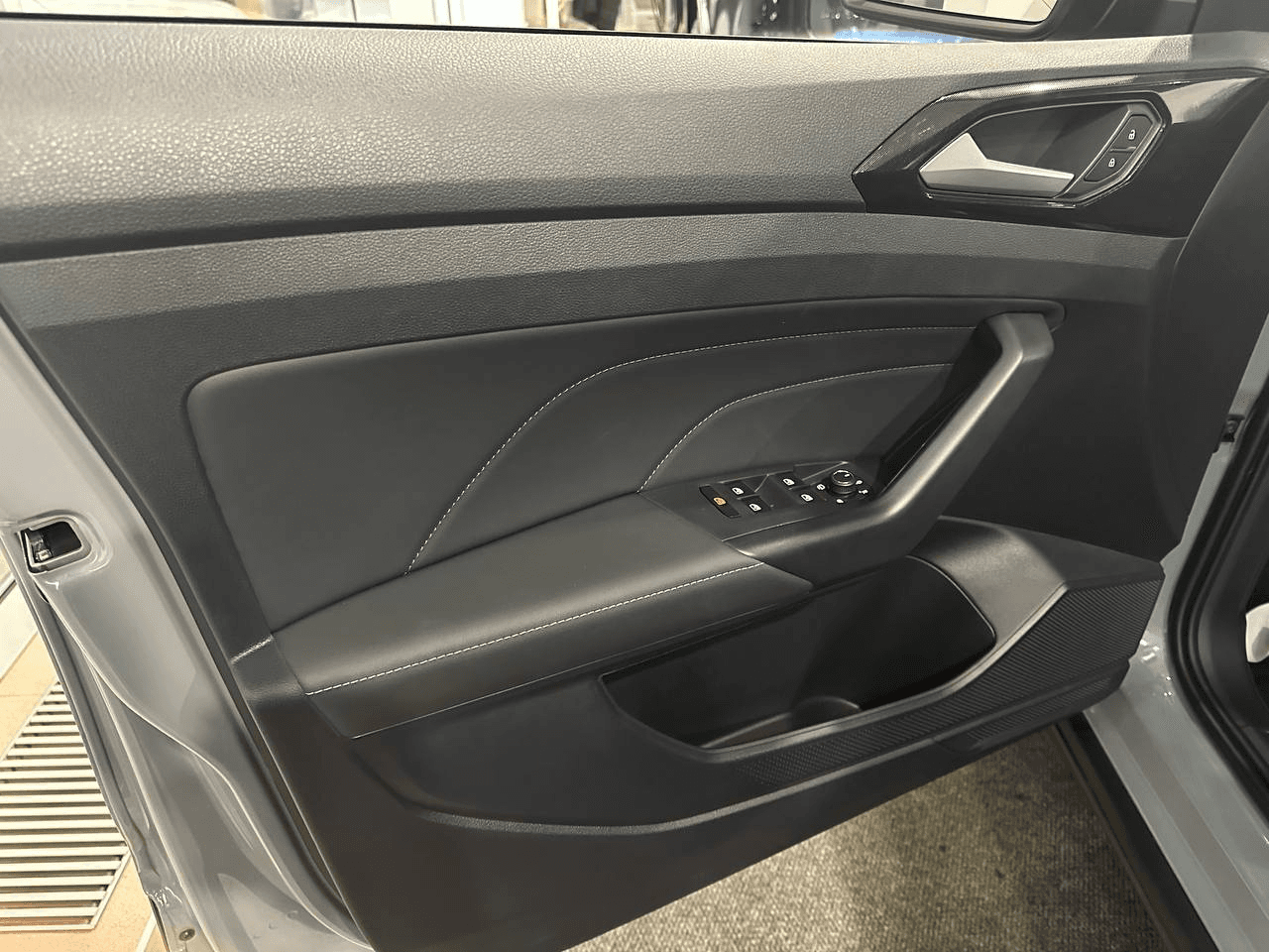 Volkswagen Tharu 2025 — миниатюра 12