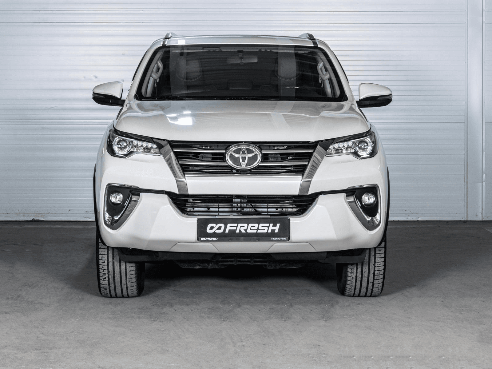 Toyota Fortuner 2017 — миниатюра 3