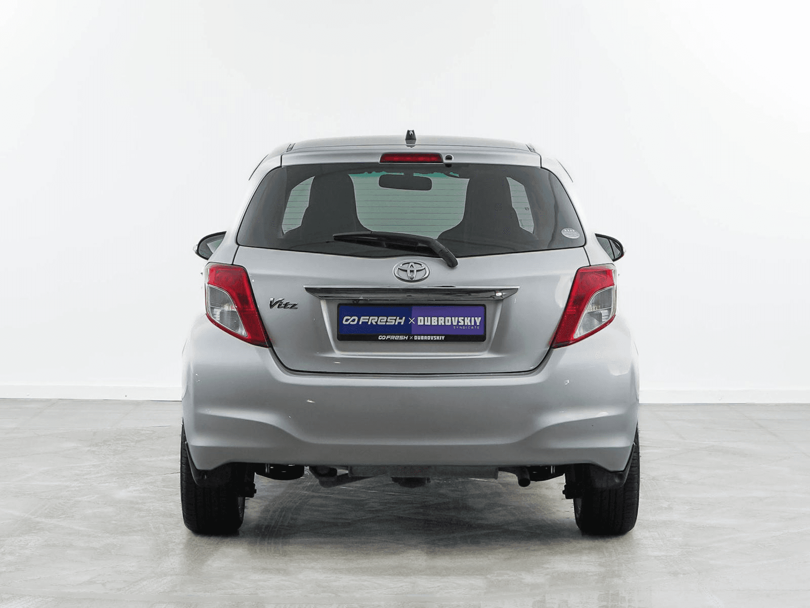 Toyota Vitz 2012 — миниатюра 4