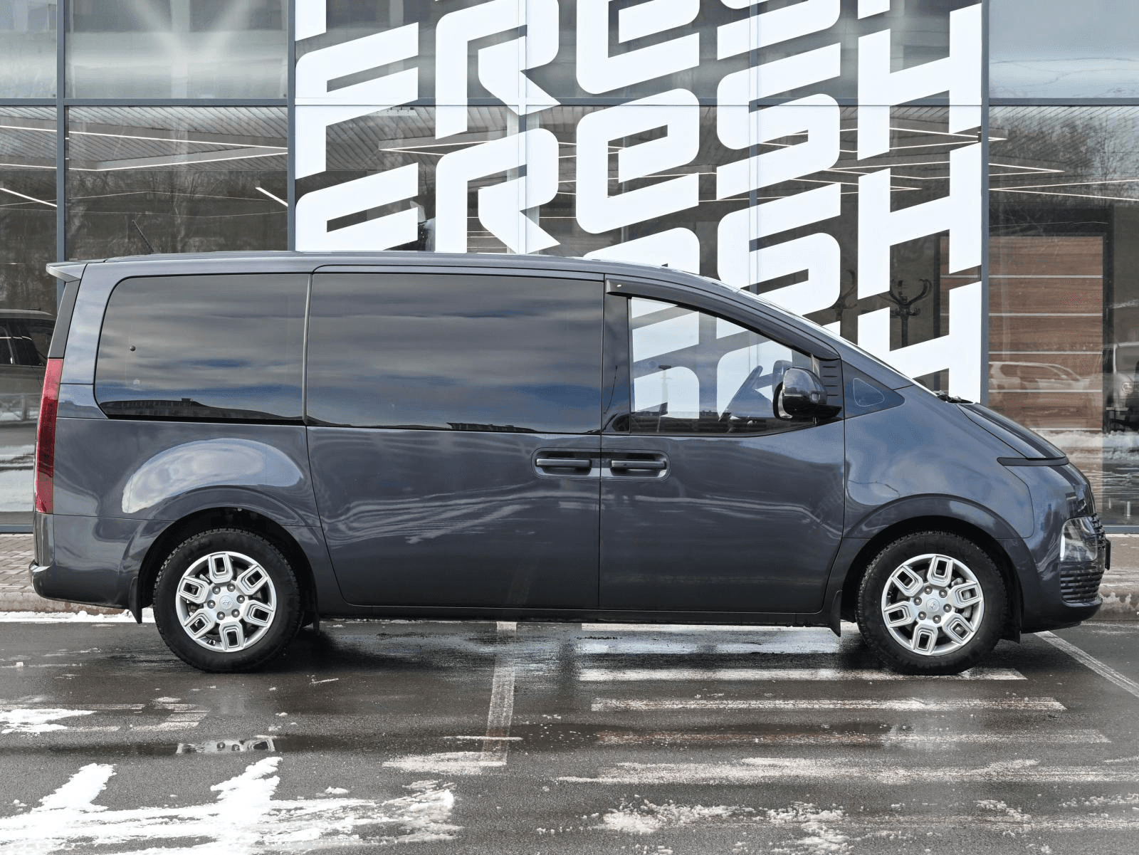 Hyundai Staria 2021 — миниатюра 5