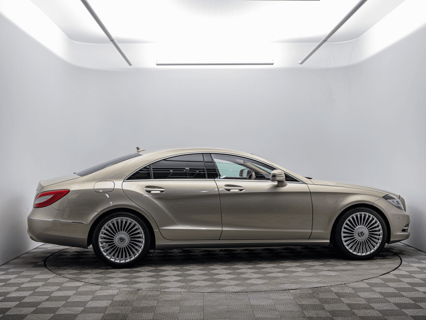 Mercedes-Benz CLS 2011 — миниатюра 4