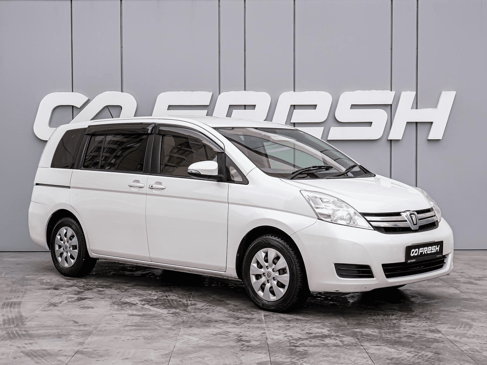 Toyota ISis 2014 — купить в Краснодар