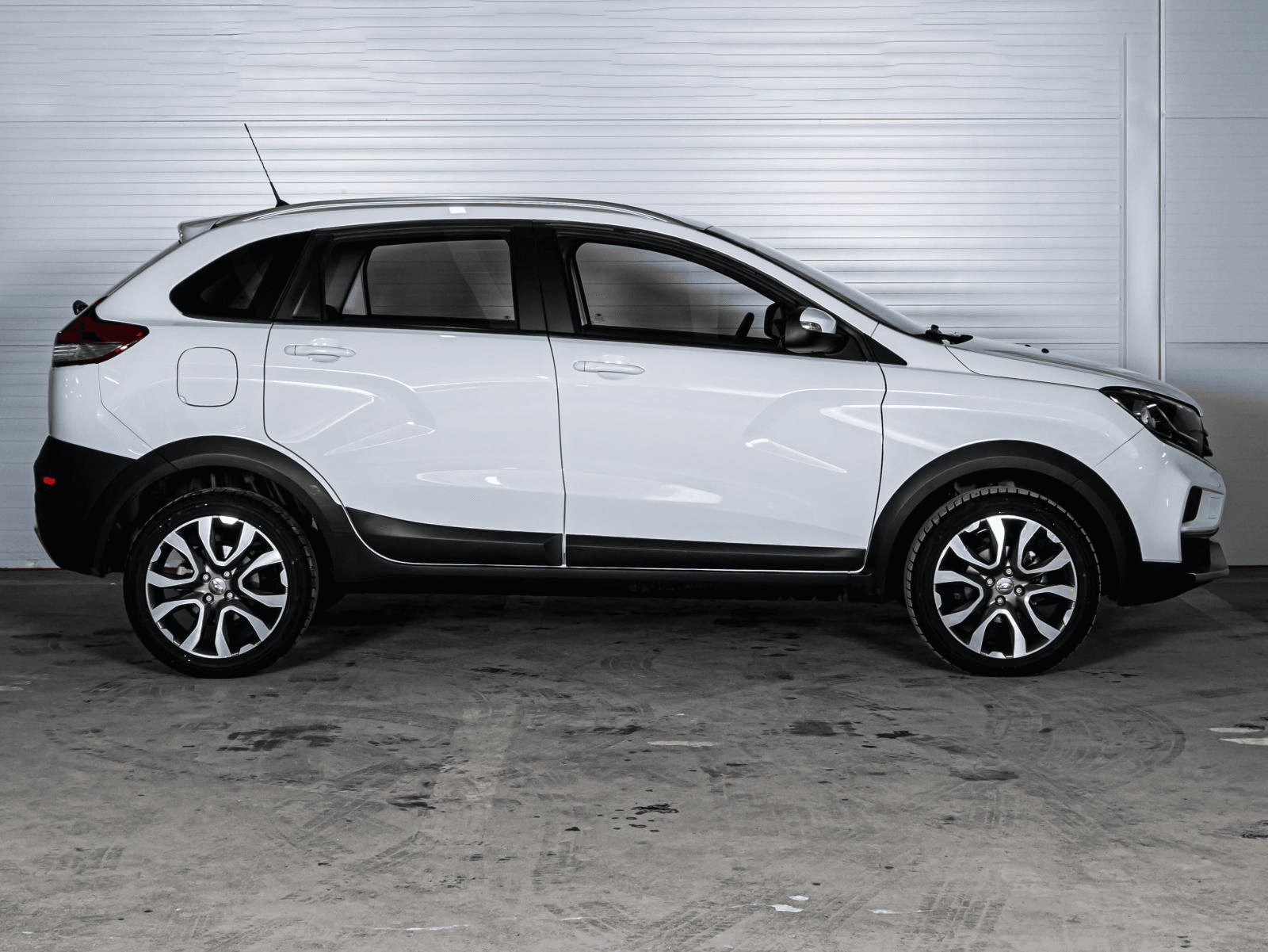 LADA XRAY Cross 2022 — миниатюра 5