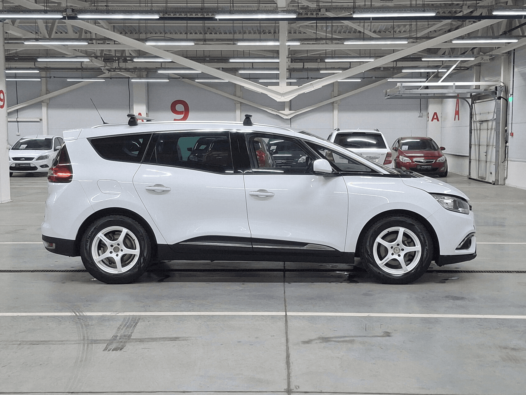 Renault Scenic 2017 — миниатюра 4