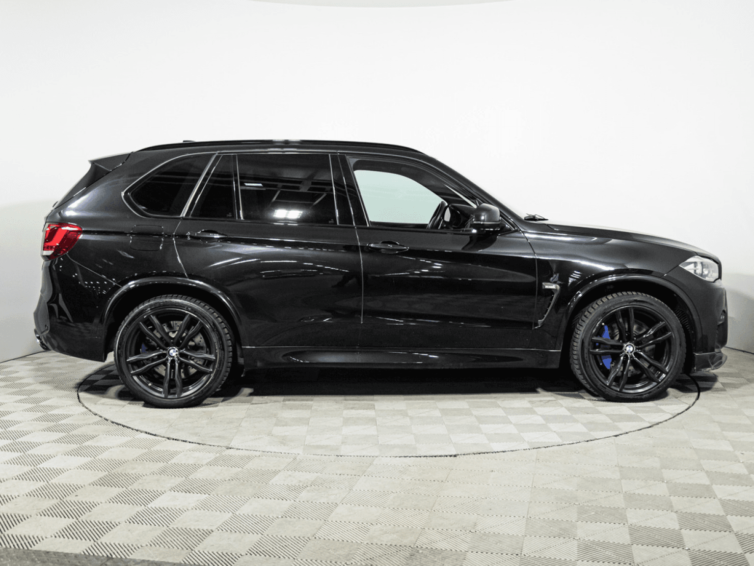 BMW X5 M 2016 — миниатюра 4