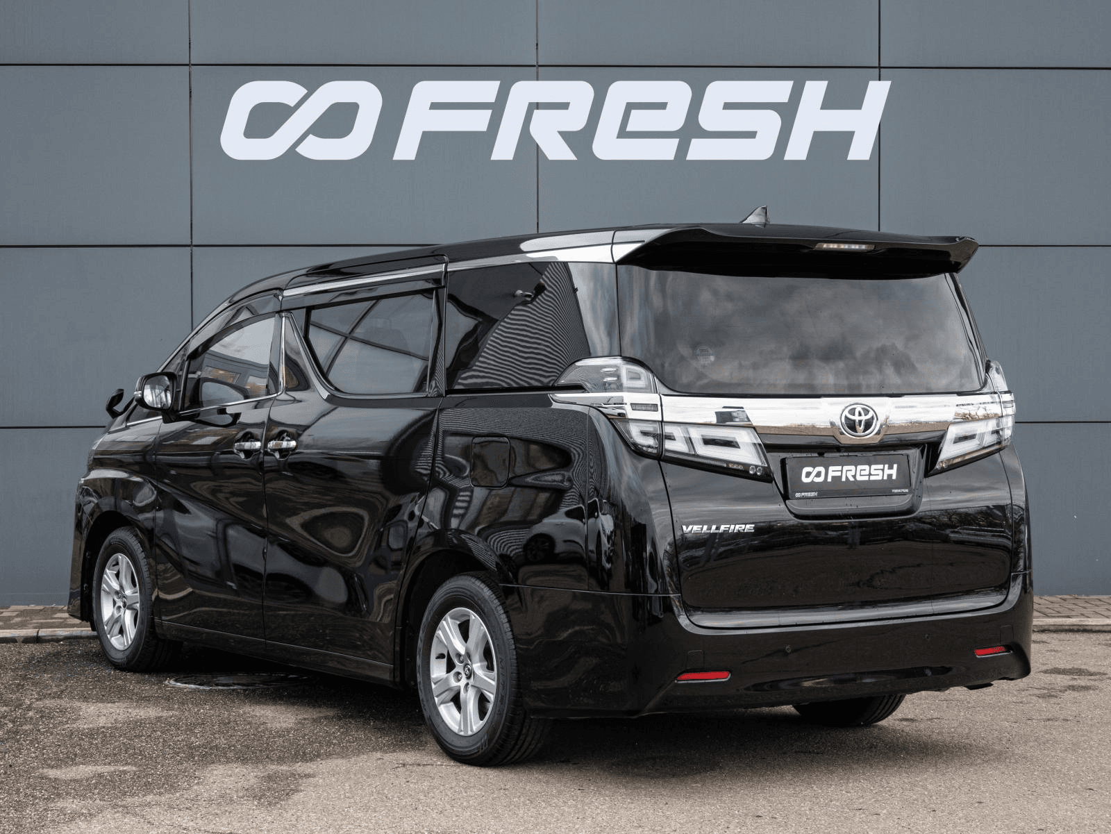 Toyota Vellfire 2018 — миниатюра 2