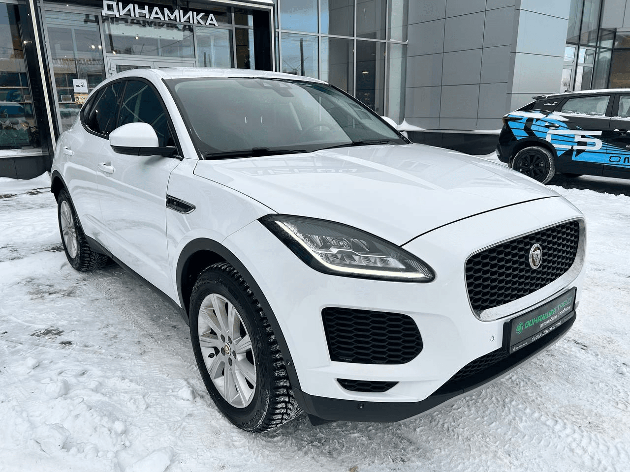 Jaguar E-PACE 2018 — миниатюра 3