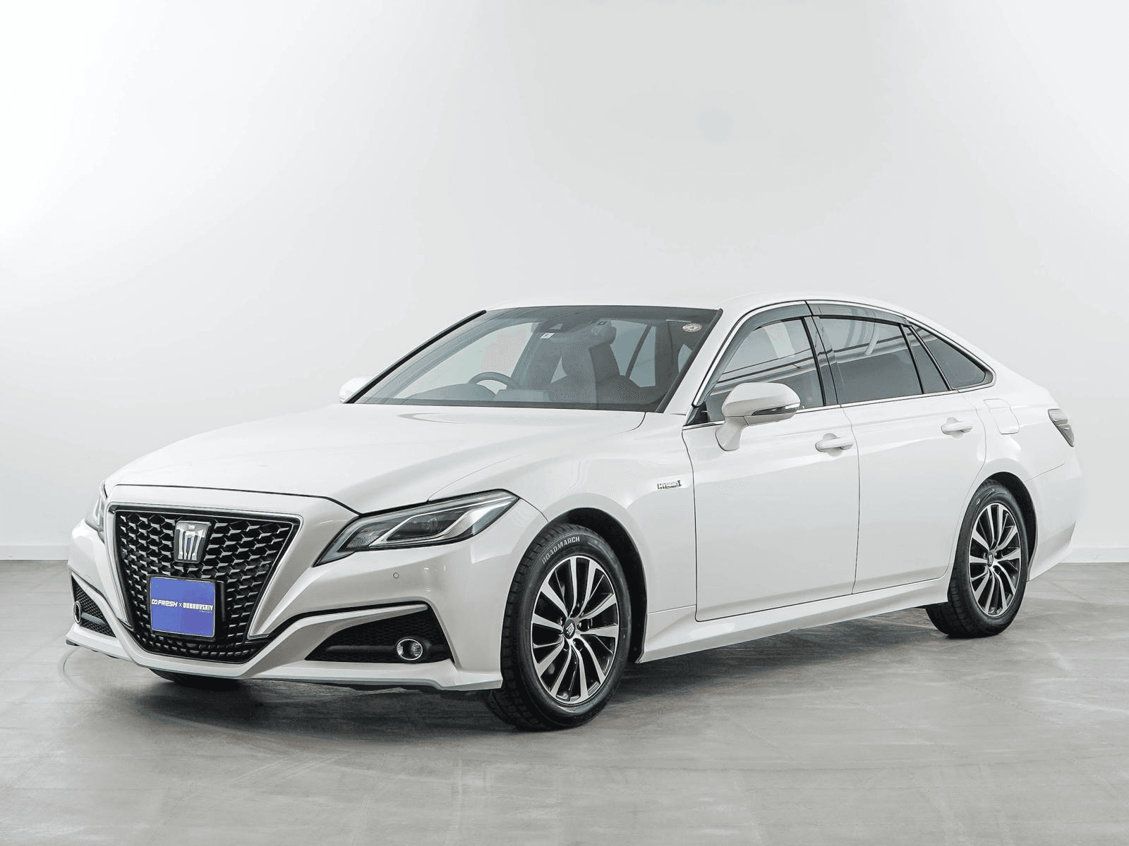 Toyota Crown 2018 — миниатюра 5