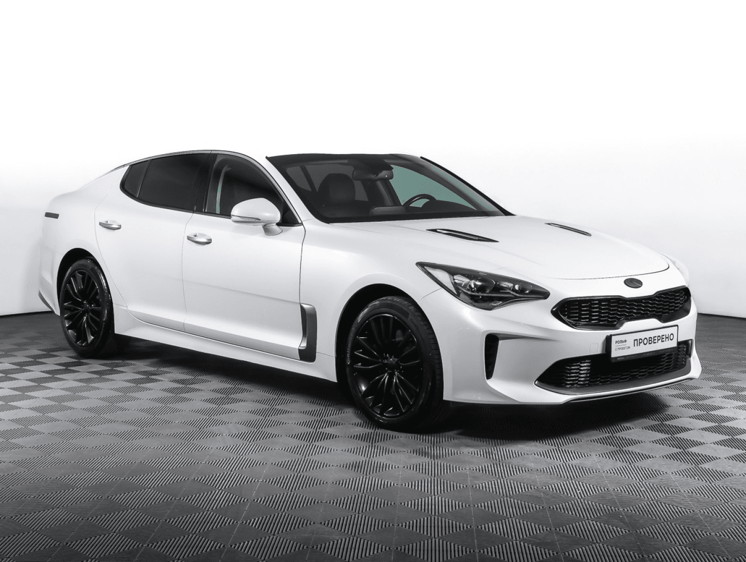 KIA Stinger 2018 — миниатюра 3