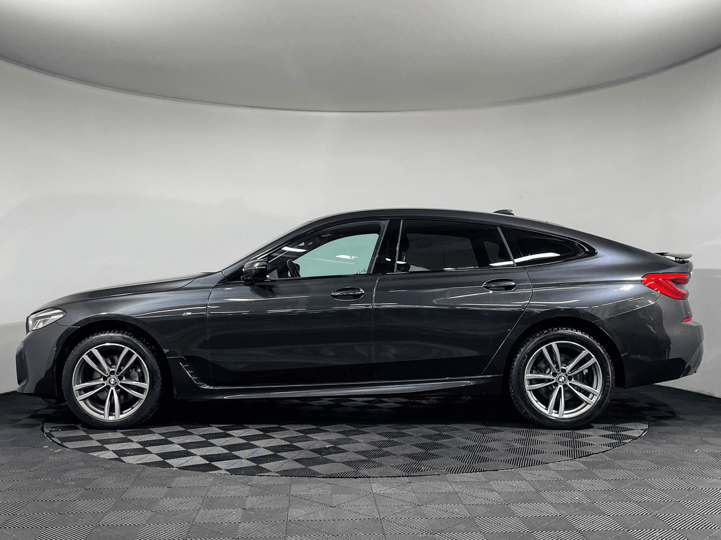 BMW 6 серия GT 2021 — миниатюра 5