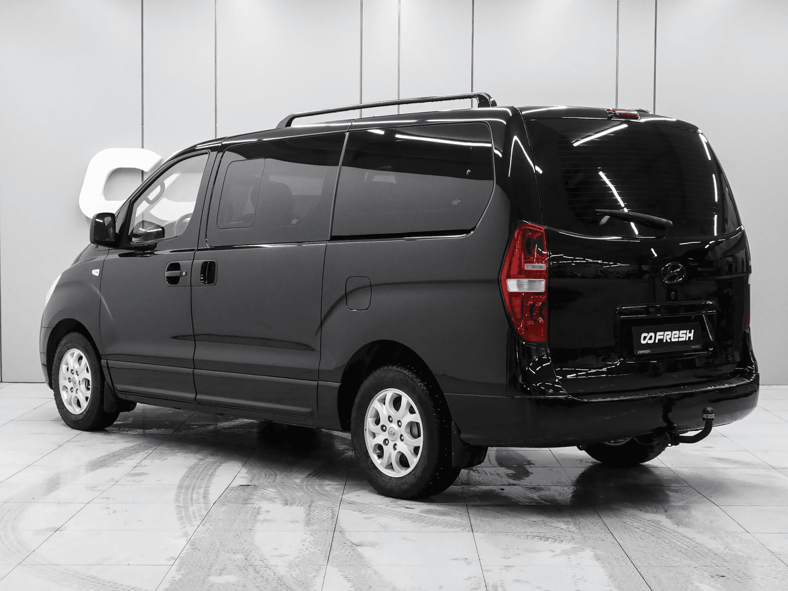 Hyundai H-1 2010 — миниатюра 2