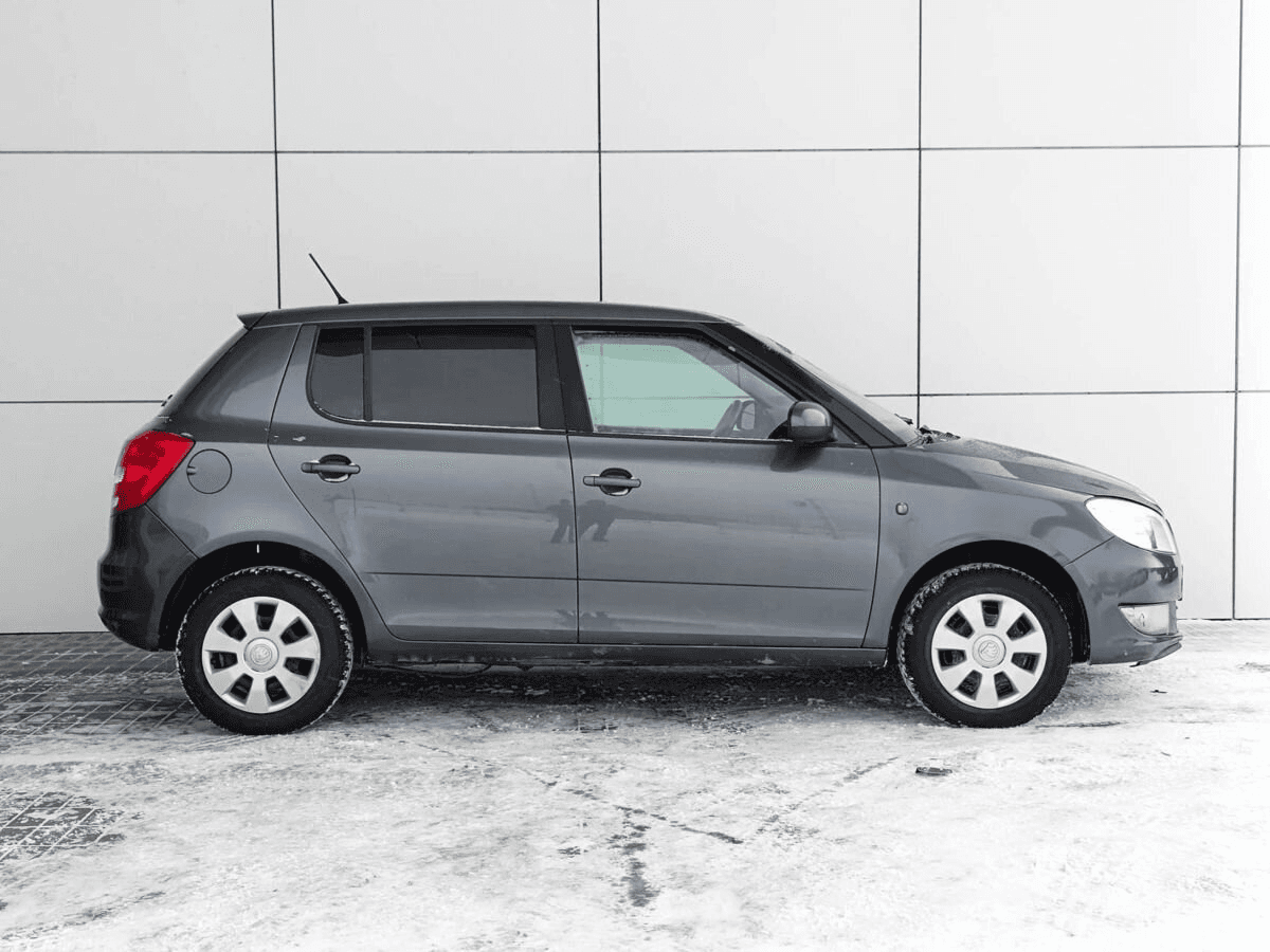 Skoda Fabia 2011 — миниатюра 4