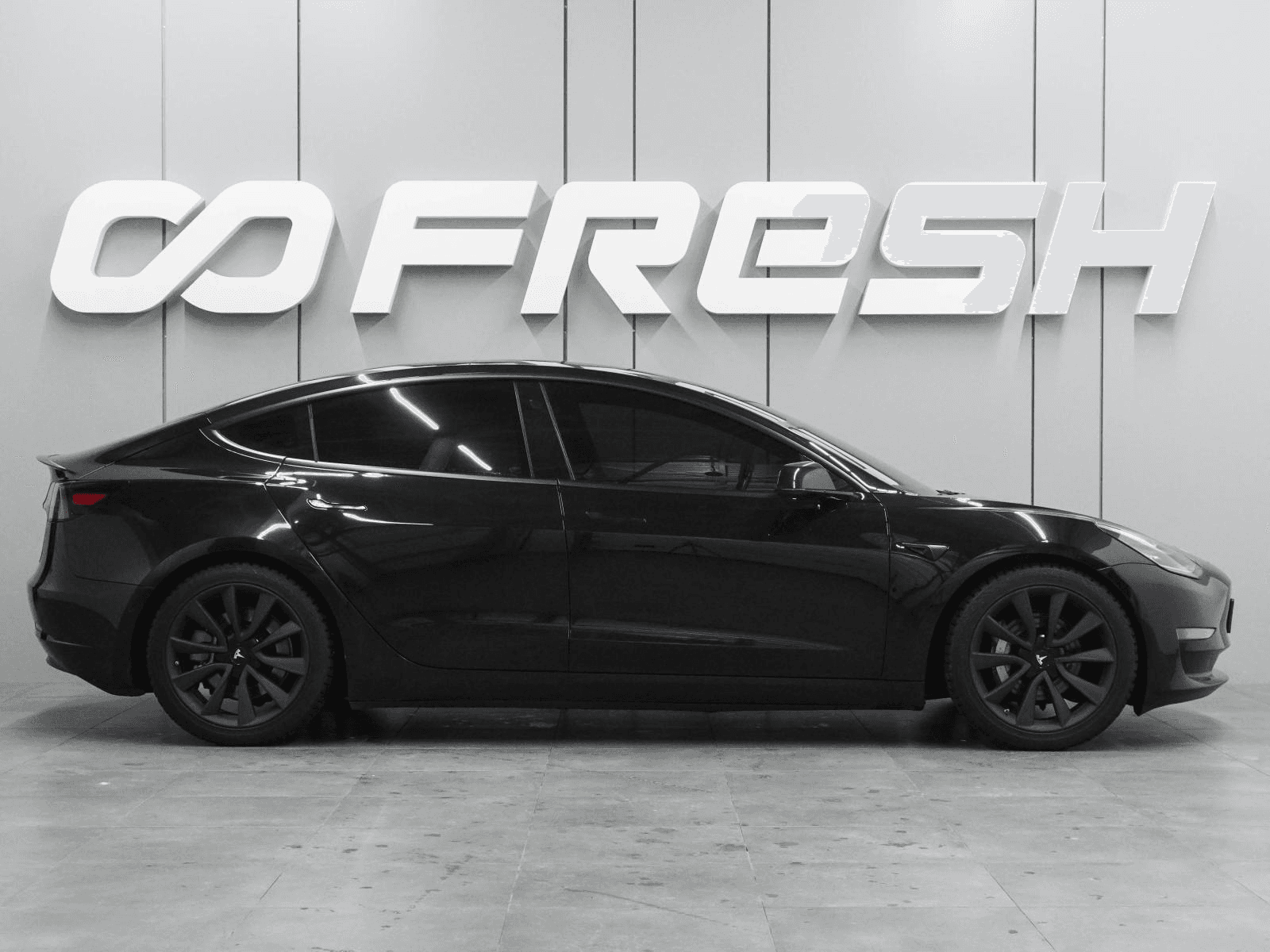 Tesla Model 3 2018 — миниатюра 5