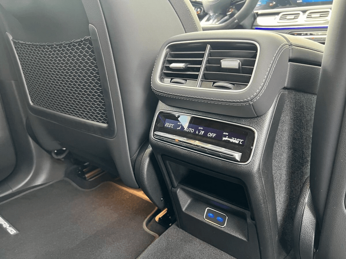 Mercedes-Benz GLE Coupe AMG 2025 — миниатюра 16