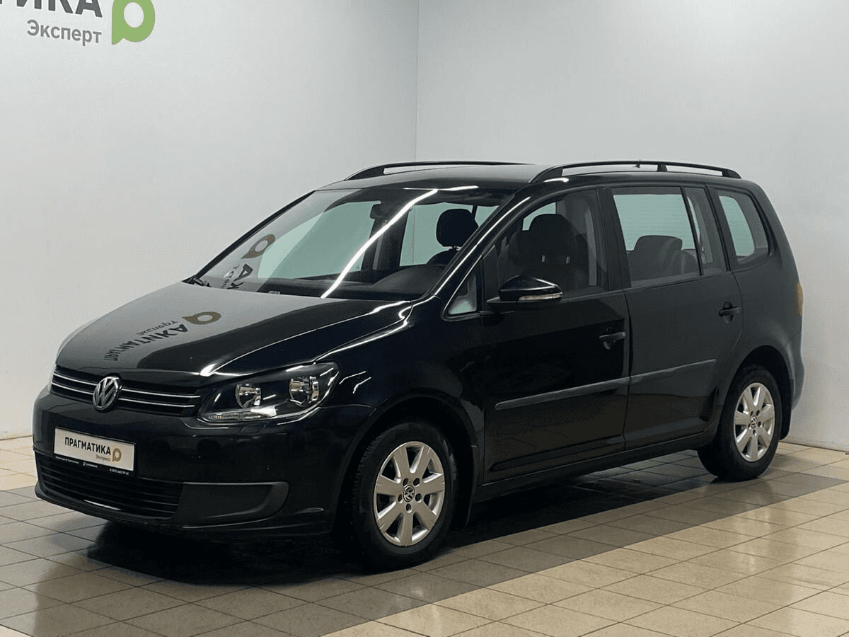Volkswagen Touran 2011 — купить в Санкт-Петербург