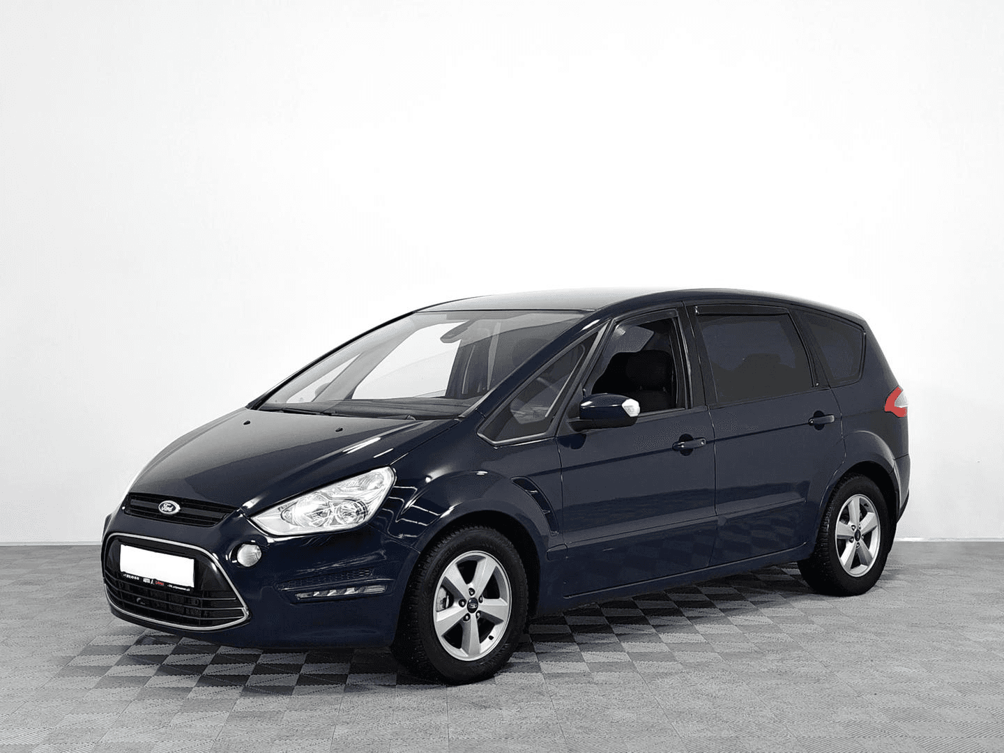 Ford S-MAX 2010 — купить в Санкт-Петербург