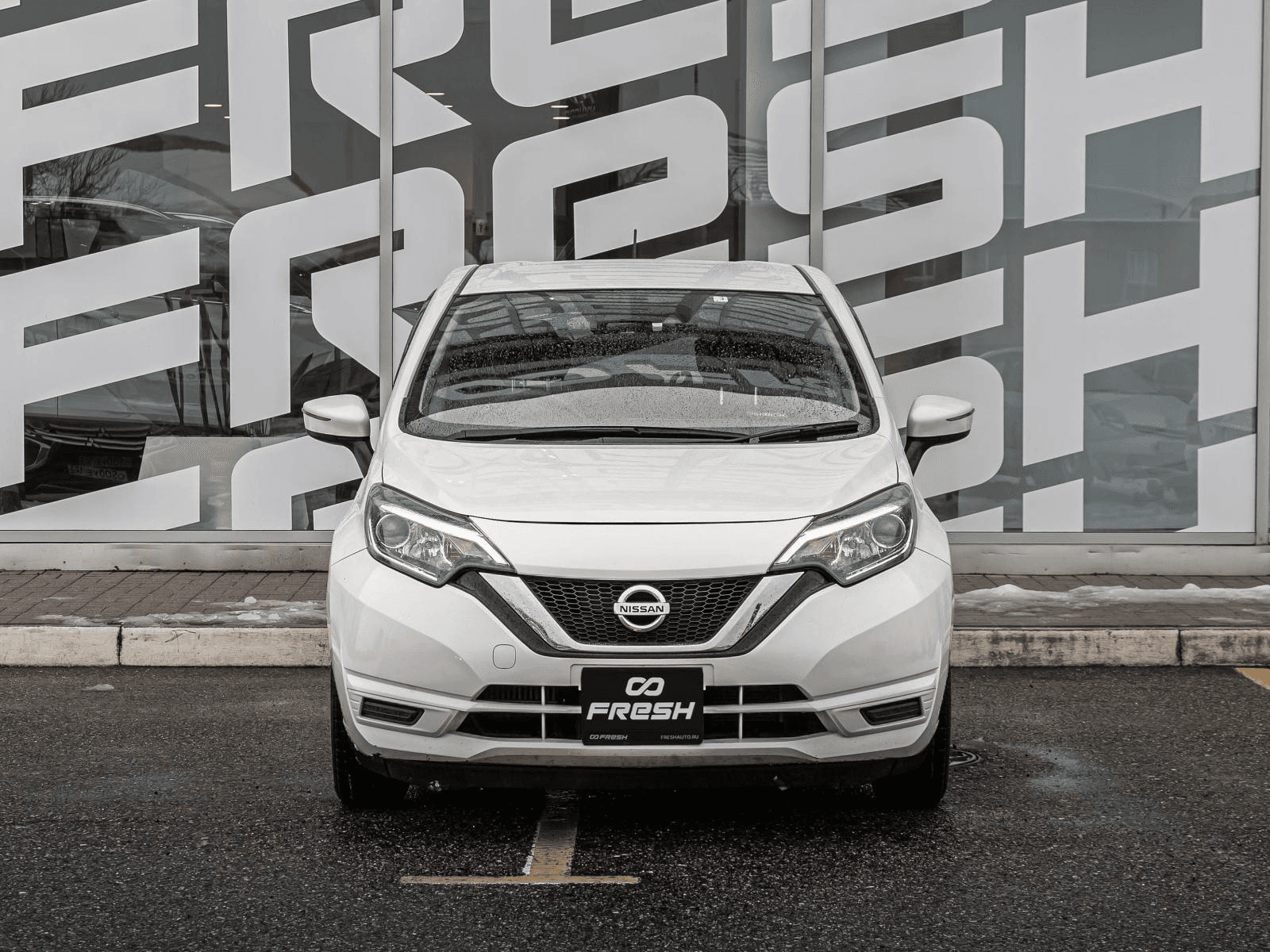 Nissan Note 2017 — миниатюра 3