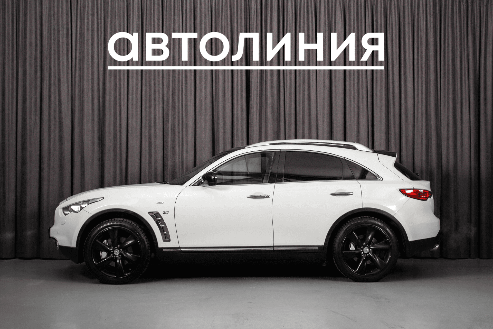 Infiniti QX70 2013 — миниатюра 3
